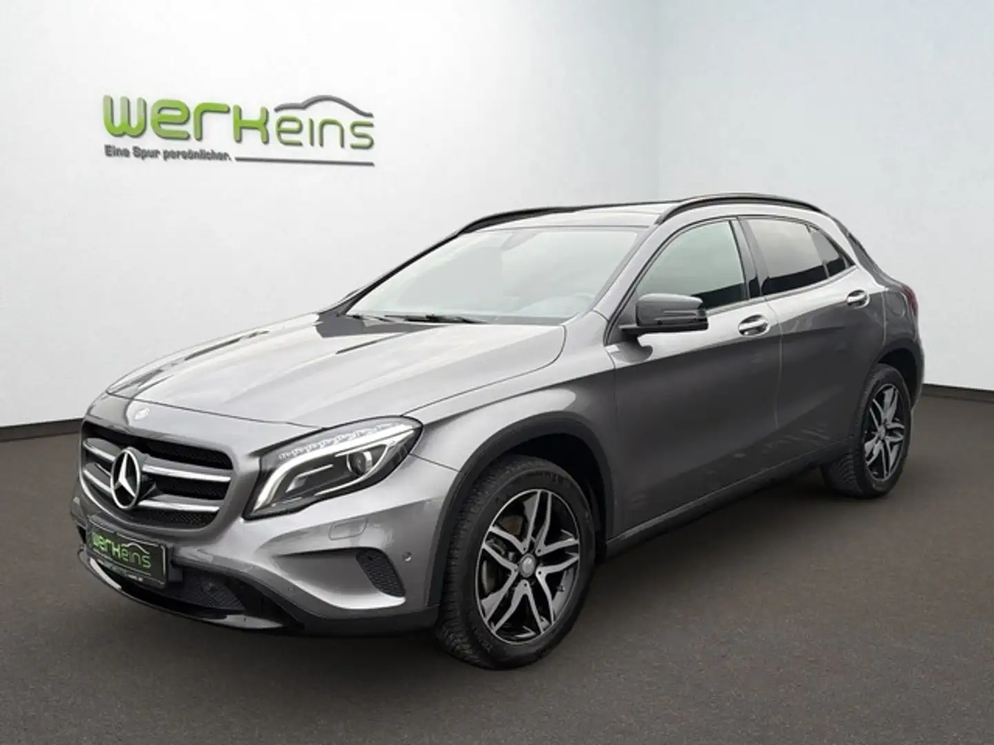 Mercedes-Benz GLA 200 Xenon Navi Kamera Panorama Teilleder Grigio - 1