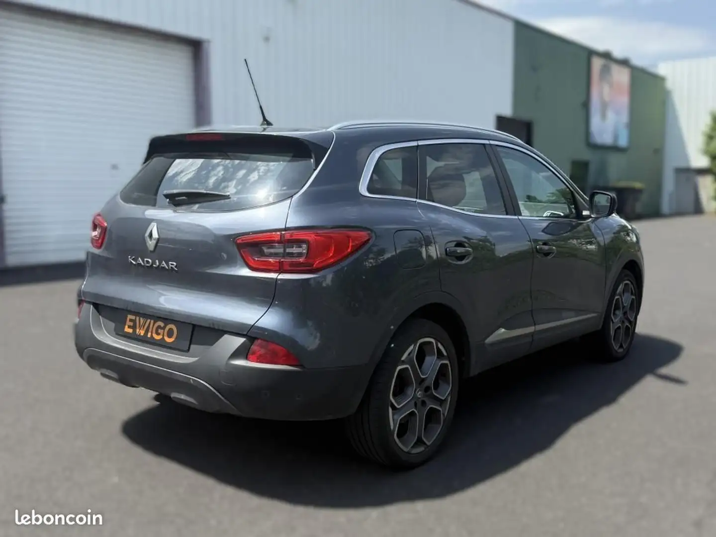 Renault Kadjar 1.2 TCE 130 ENERGY INTENS TOIT PANORAMIQUE PARK AS Gris - 2