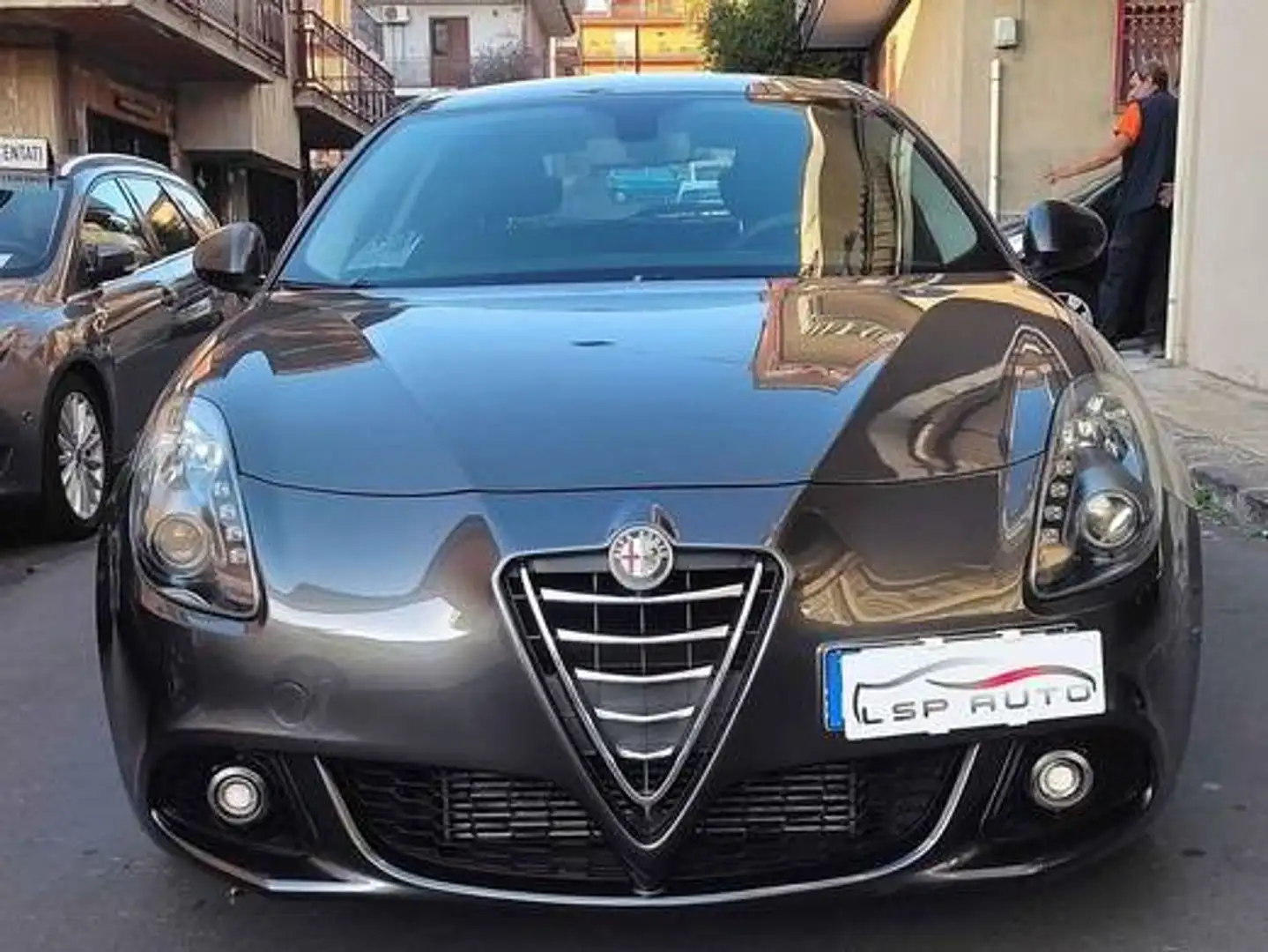 Alfa Romeo Giulietta 1.6 jtdm Distinctive E5+ Grey - 1