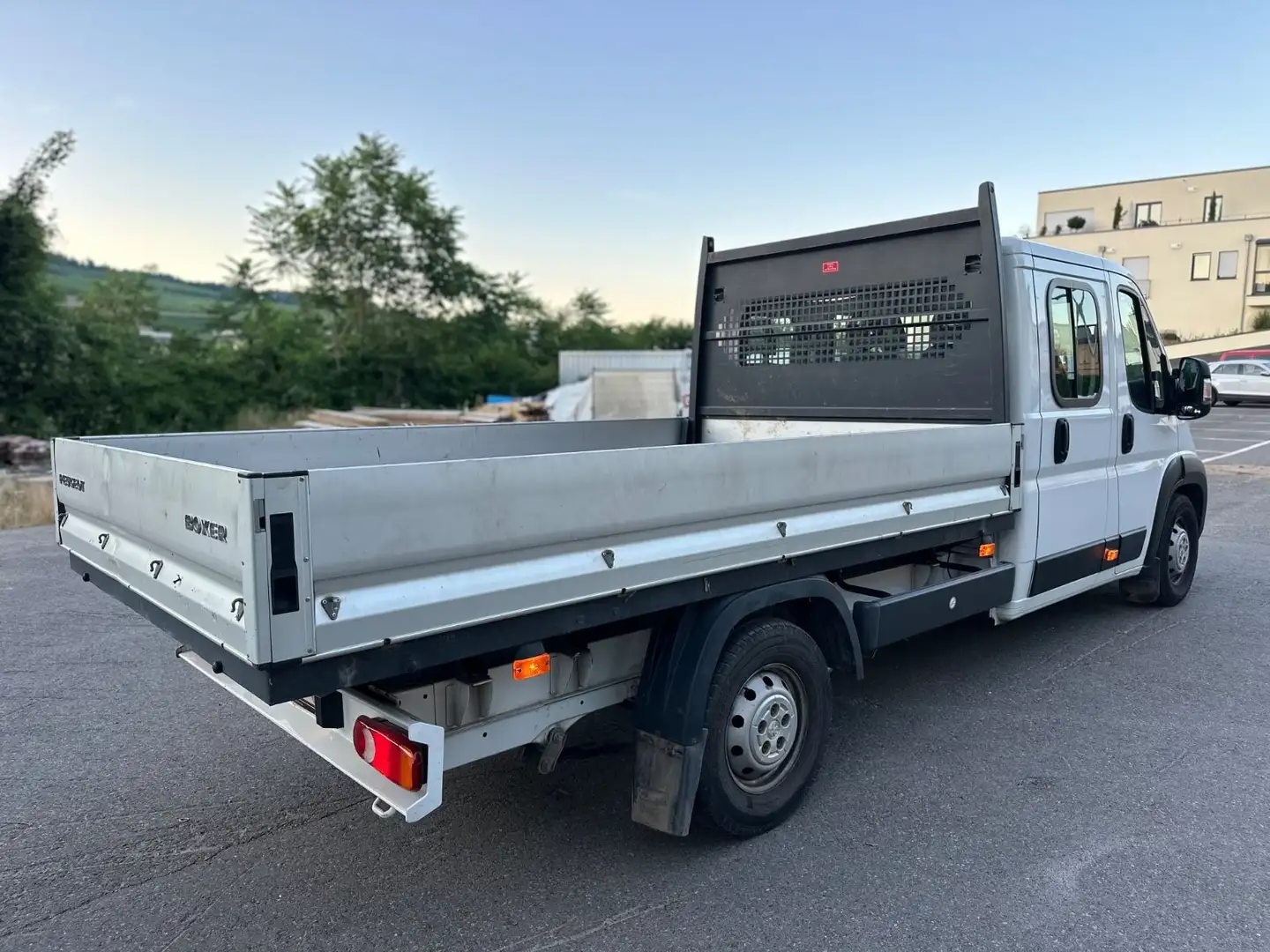 Peugeot Boxer Pritsche L4 Doka. 435 L4 BlueHDi 130 Biały - 1