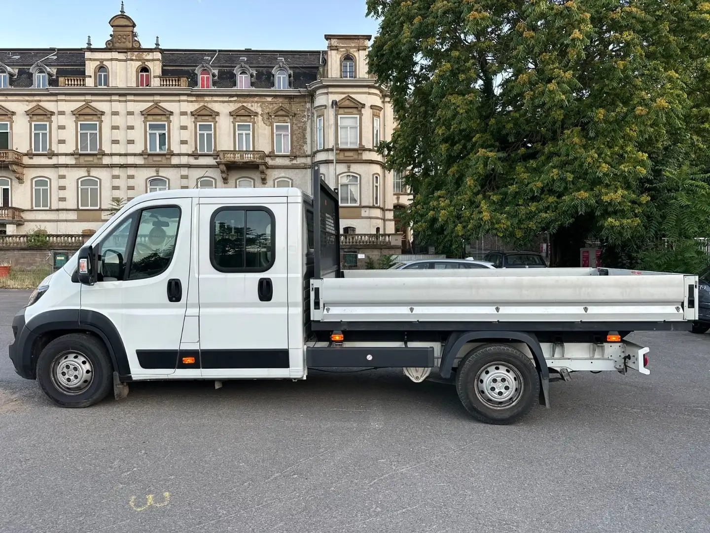 Peugeot Boxer Pritsche L4 Doka. 435 L4 BlueHDi 130 Weiß - 1