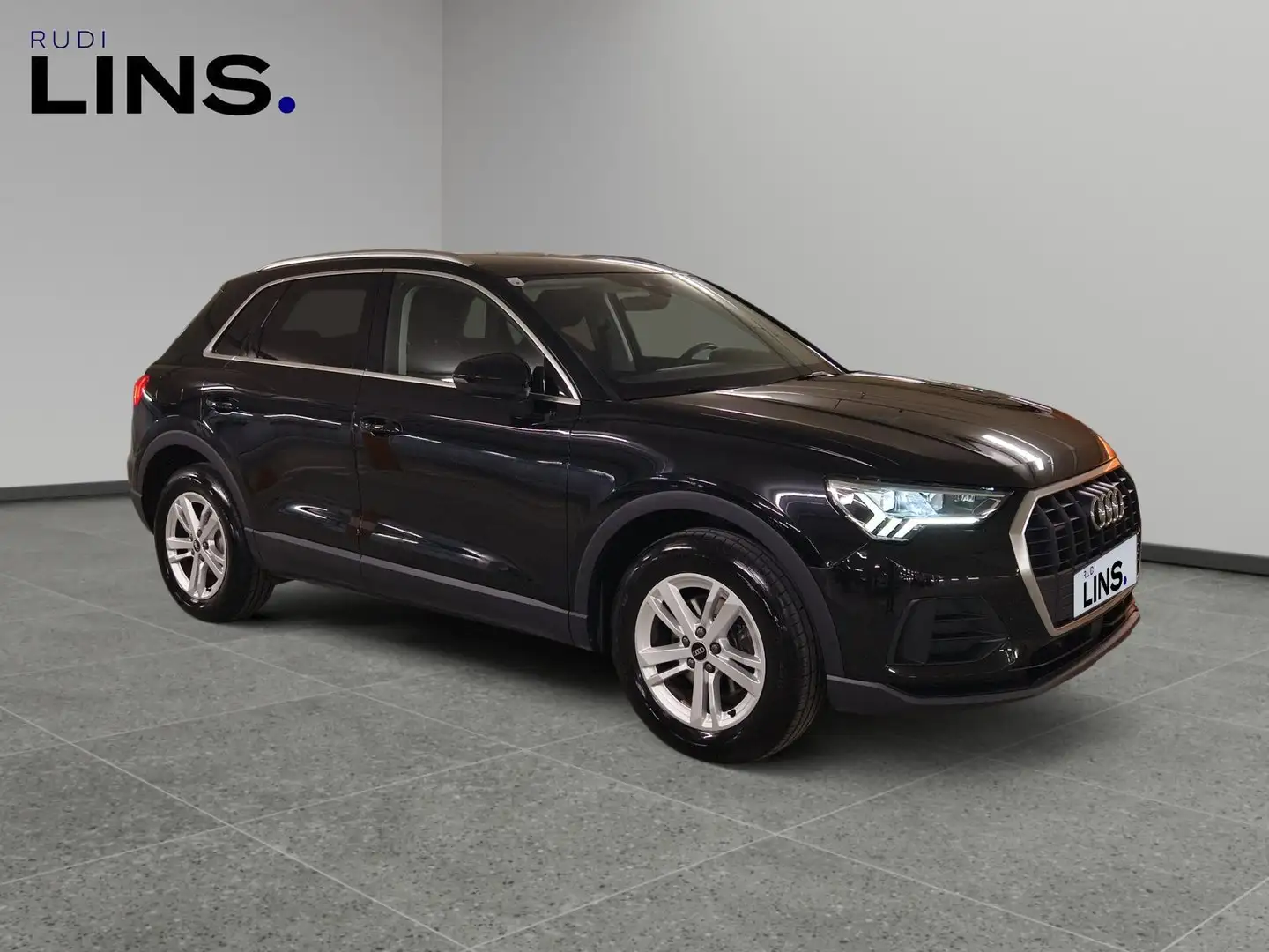 Audi Q3 35 TDI quattro intense Schwarz - 2