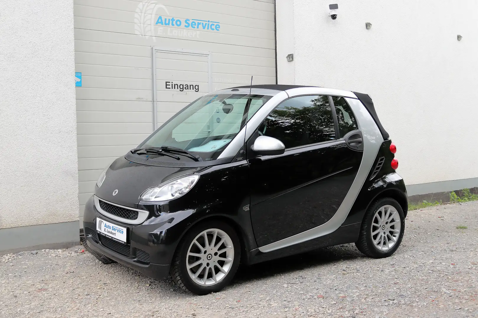 smart forTwo mhd passion/Cabrio/Navi/Klima/ Noir - 1