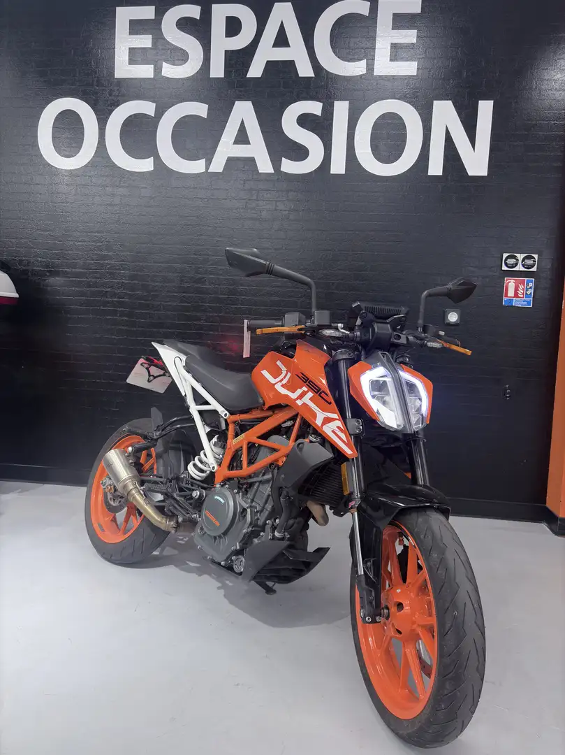 KTM 390 Duke - 1