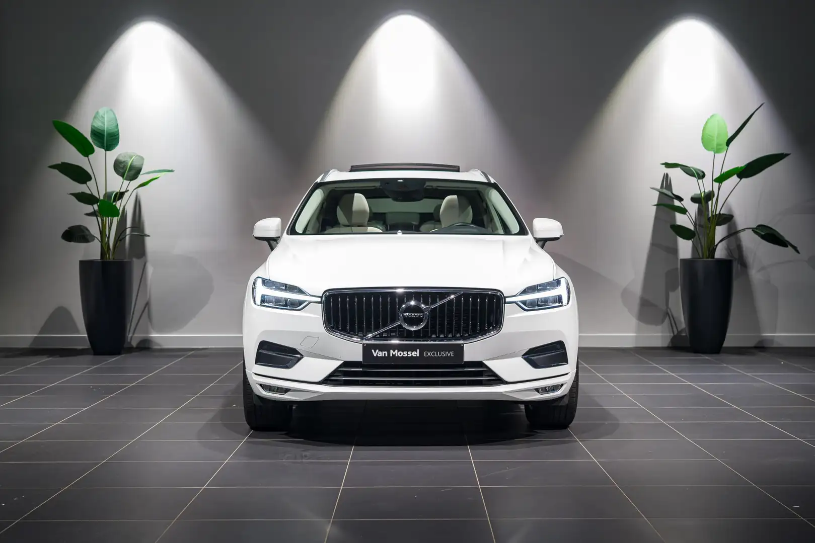 Volvo XC60 B4 Inscription PANODAK | MEMORY SEATS | CARPLAY | Blanc - 2