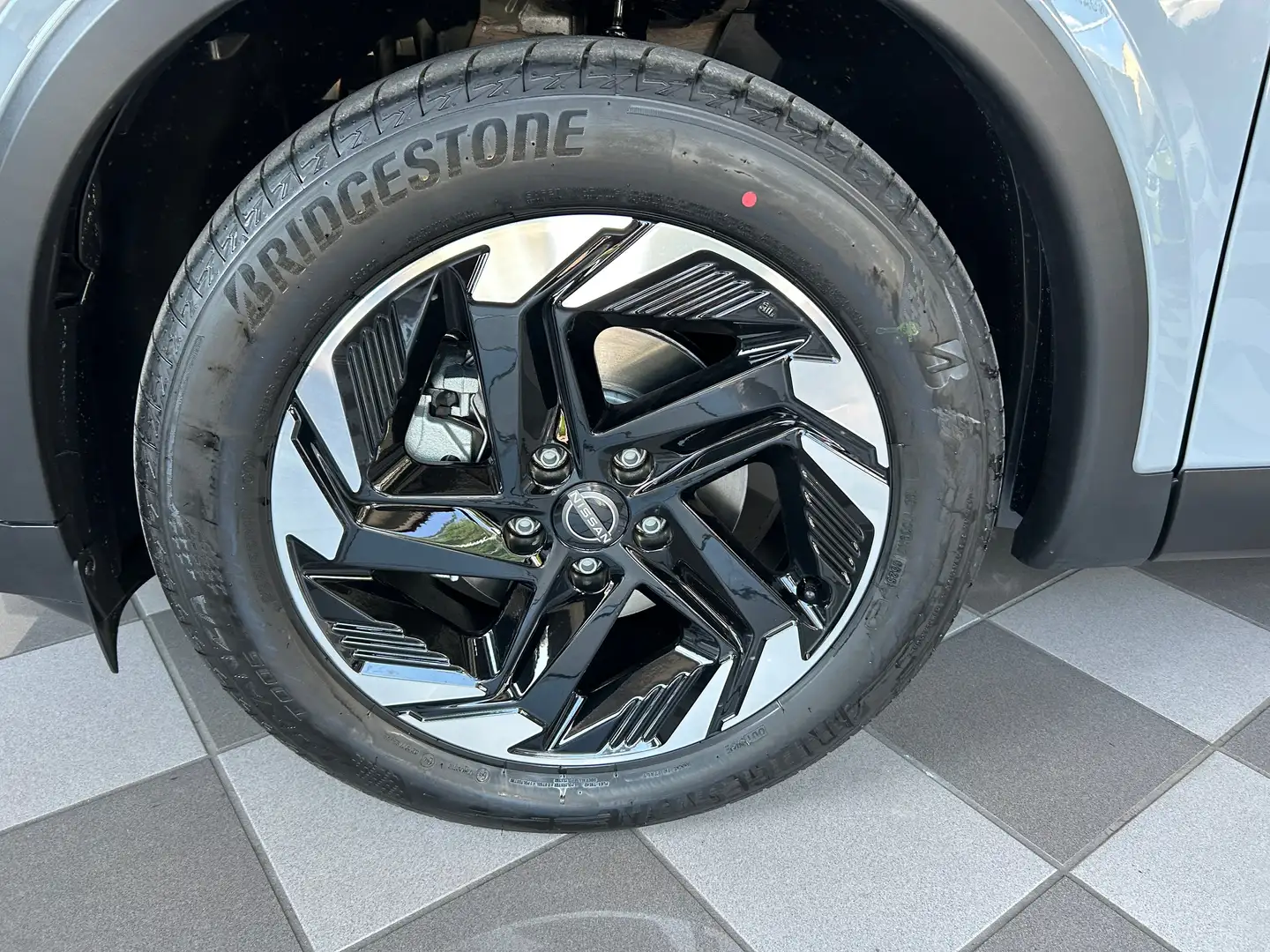 Nissan Qashqai 1.3 mhev N-CONNECTA  4wd 158cv xtronic Gris - 2
