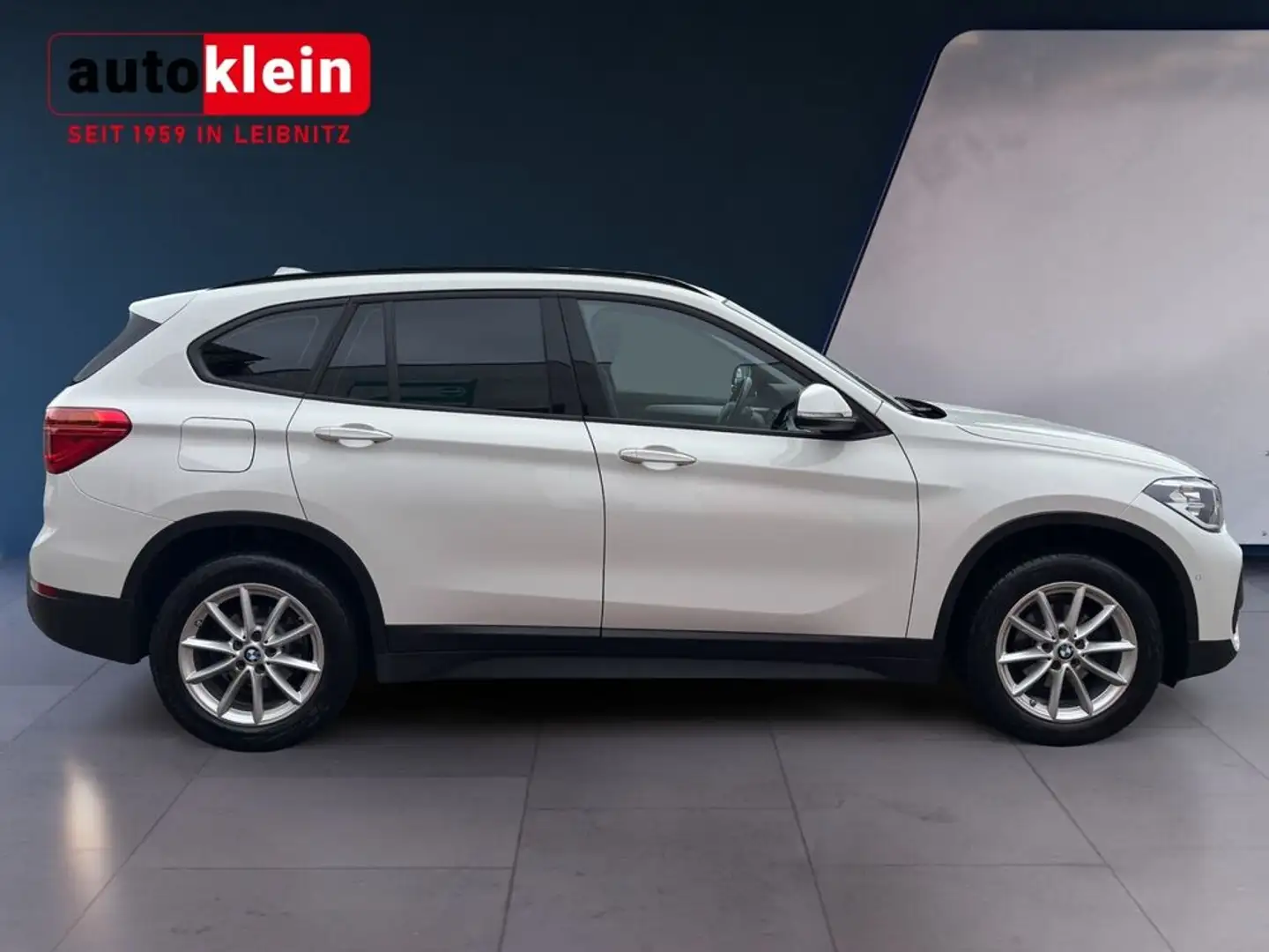 BMW X1 sDrive16d Advantage Weiß - 2