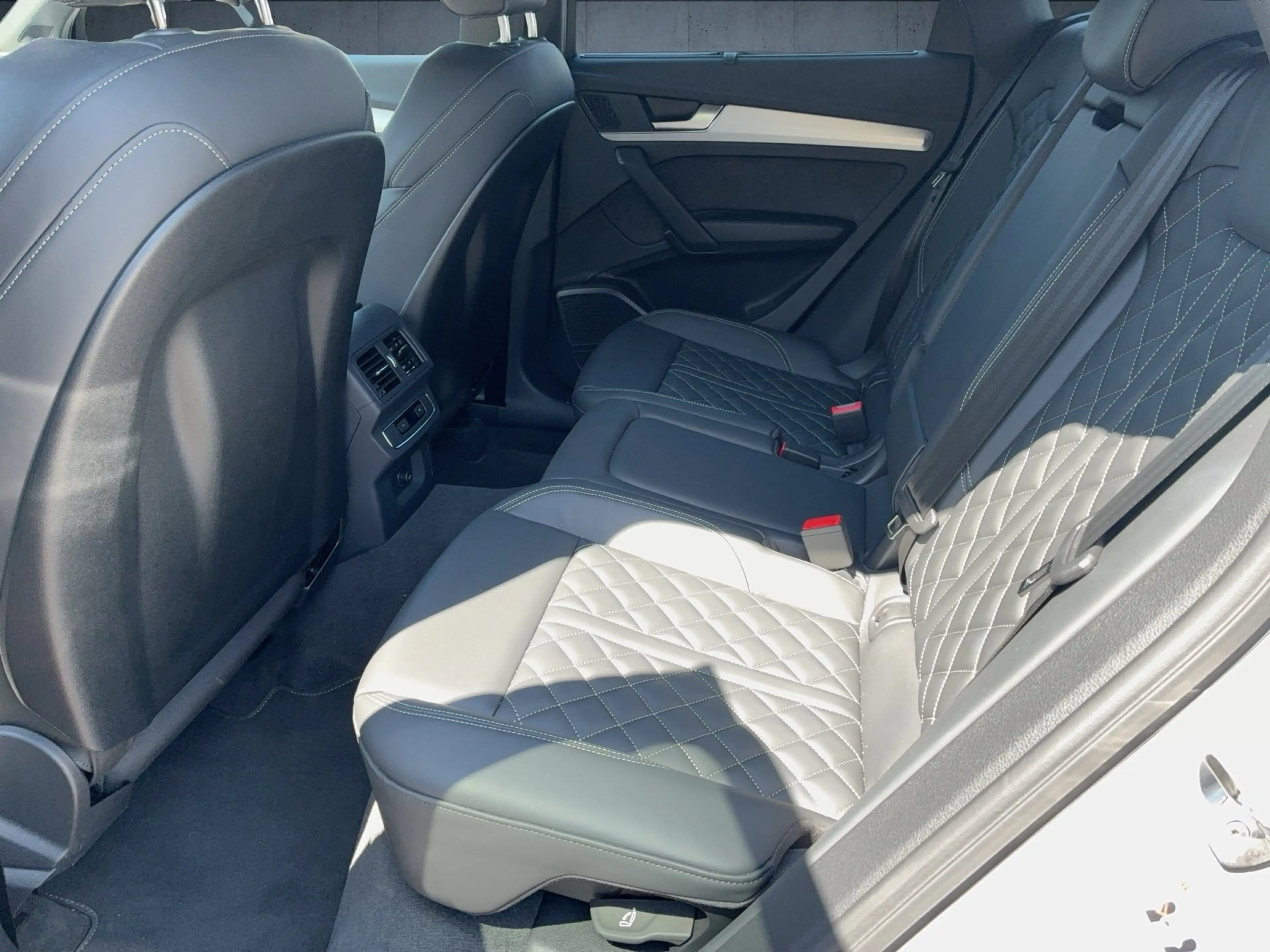 Audi SQ5 SUV  TDI 251(341)  tiptronic 360 ACC AHK — photo 13