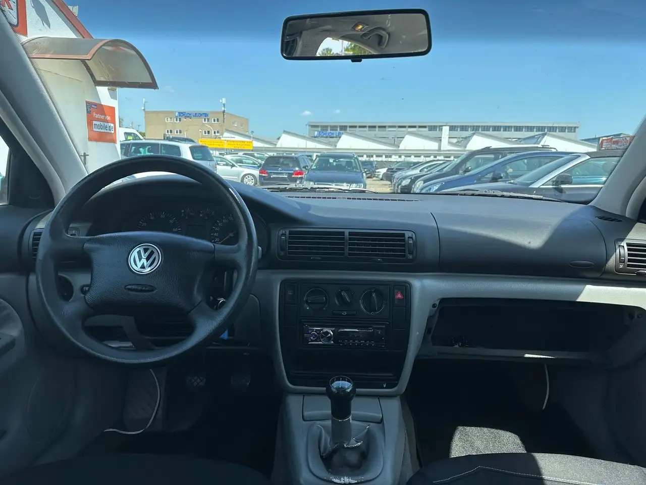 Volkswagen Passat 1,8 Comfortline AHK, foto 12