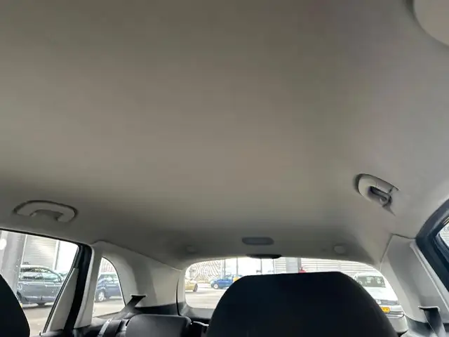 Mercedes-Benz B Class view 17