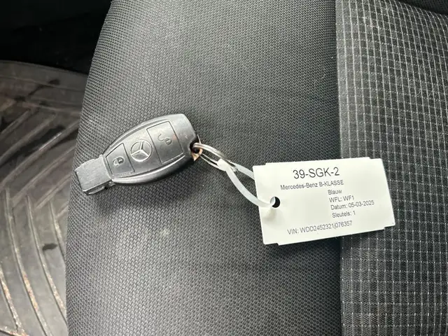 Mercedes-Benz B Class view 10