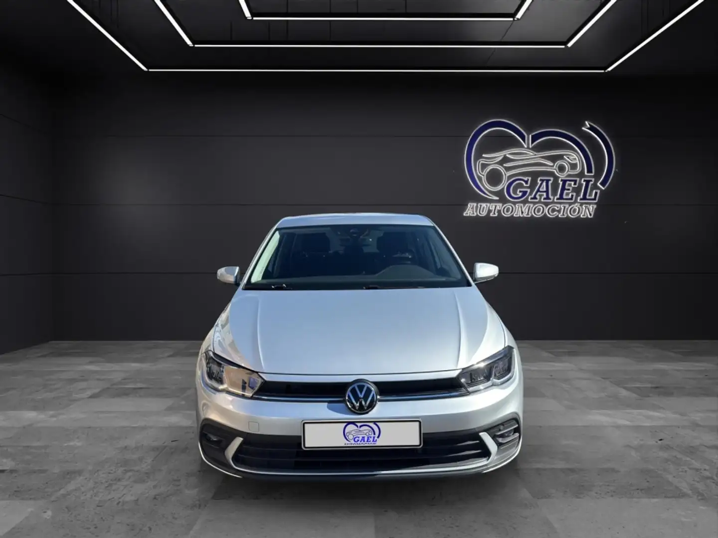 Volkswagen Polo 1.0 TSI 70kW Gris - 2