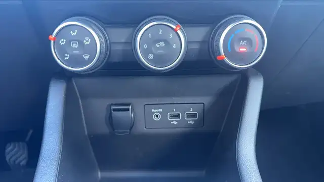 Renault Clio view 13