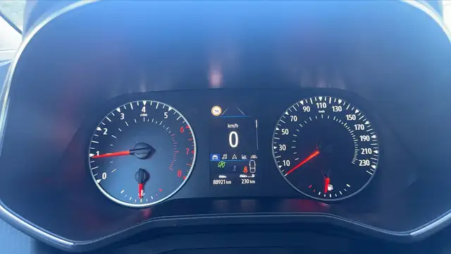 Renault Clio view 12