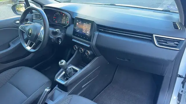 Renault Clio view 10