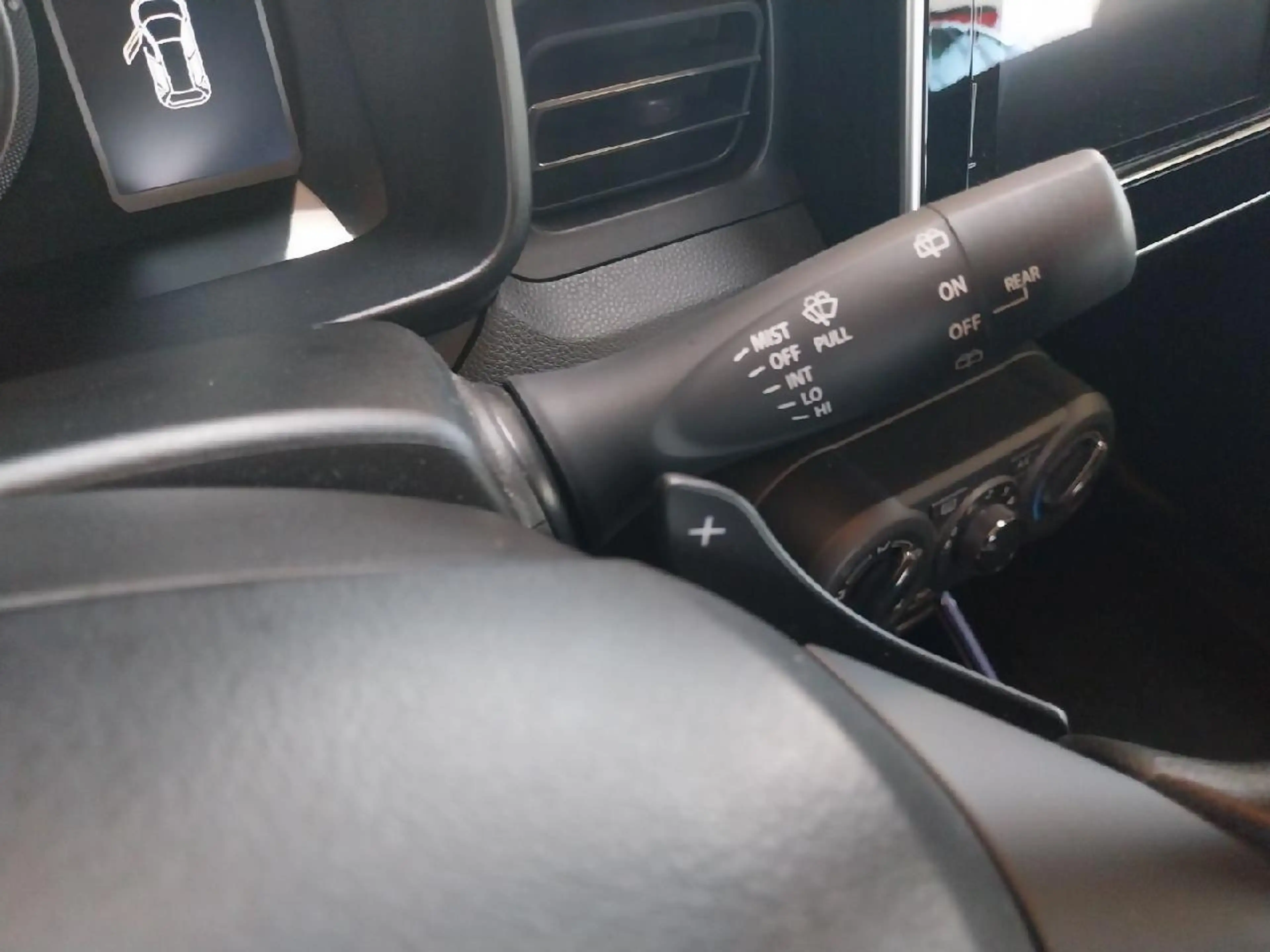 Suzuki Ignis Comfort Hyb. Shz Kam Klima Automatik — photo 11