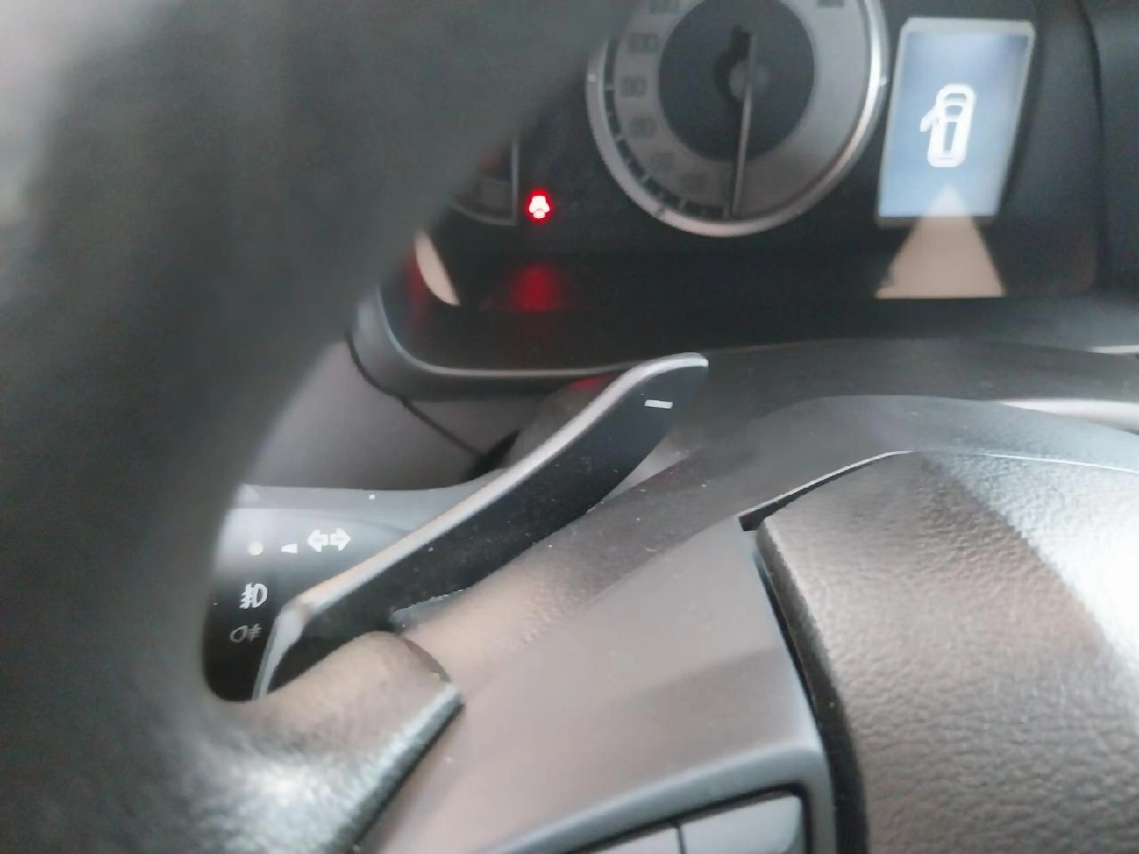 Suzuki Ignis Comfort Hyb. Shz Kam Klima Automatik — photo 10