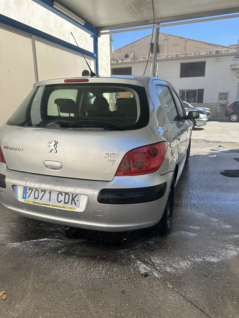 Peugeot 307 2.0HDI XR - 2