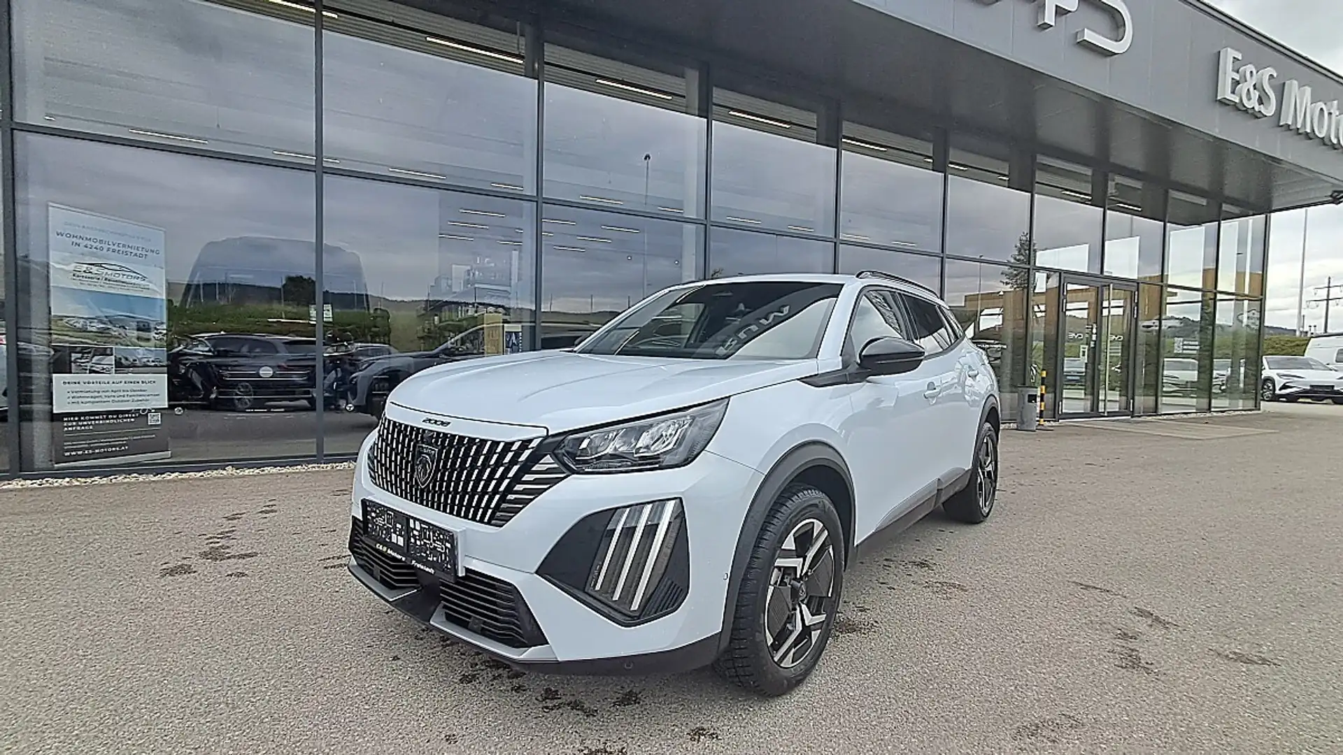 Peugeot 2008 Allure Hybrid 145 e-DCS6 Weiß - 1