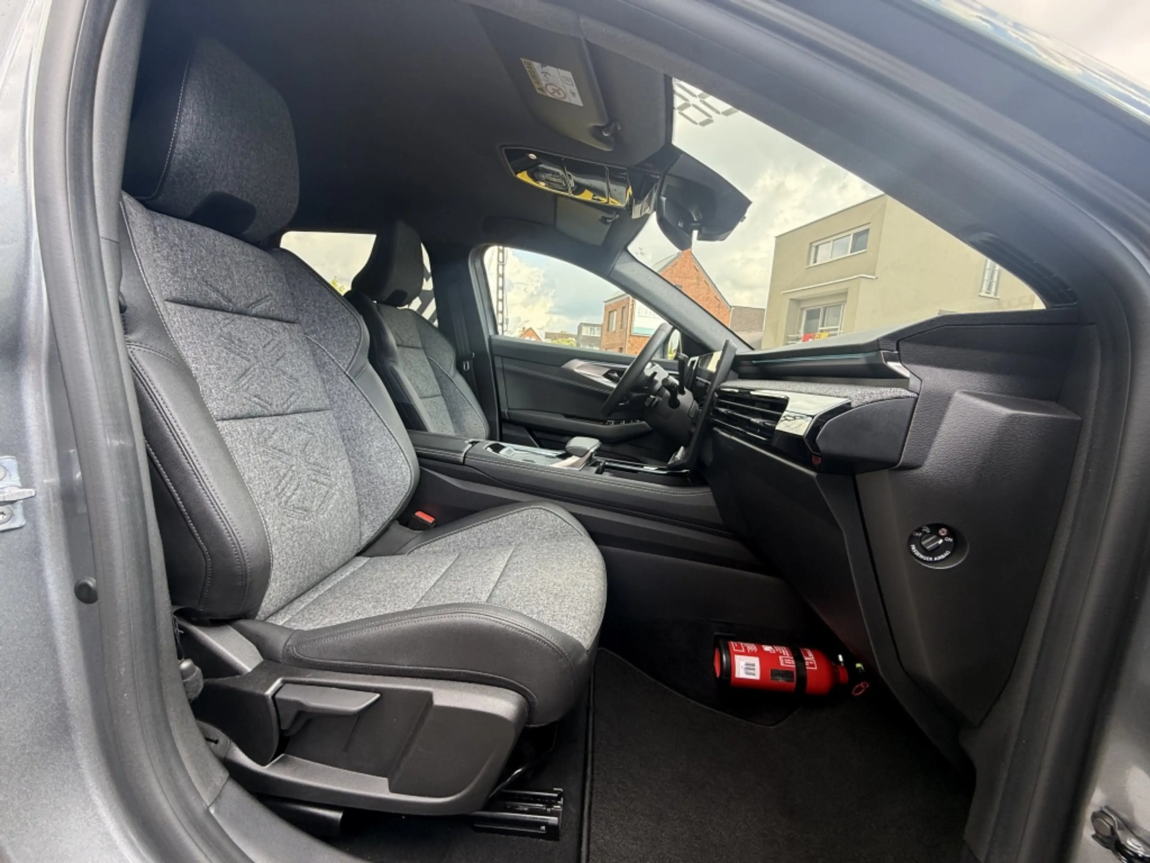 Renault Austral Techno E-Tech 200 Hybrid — photo 12