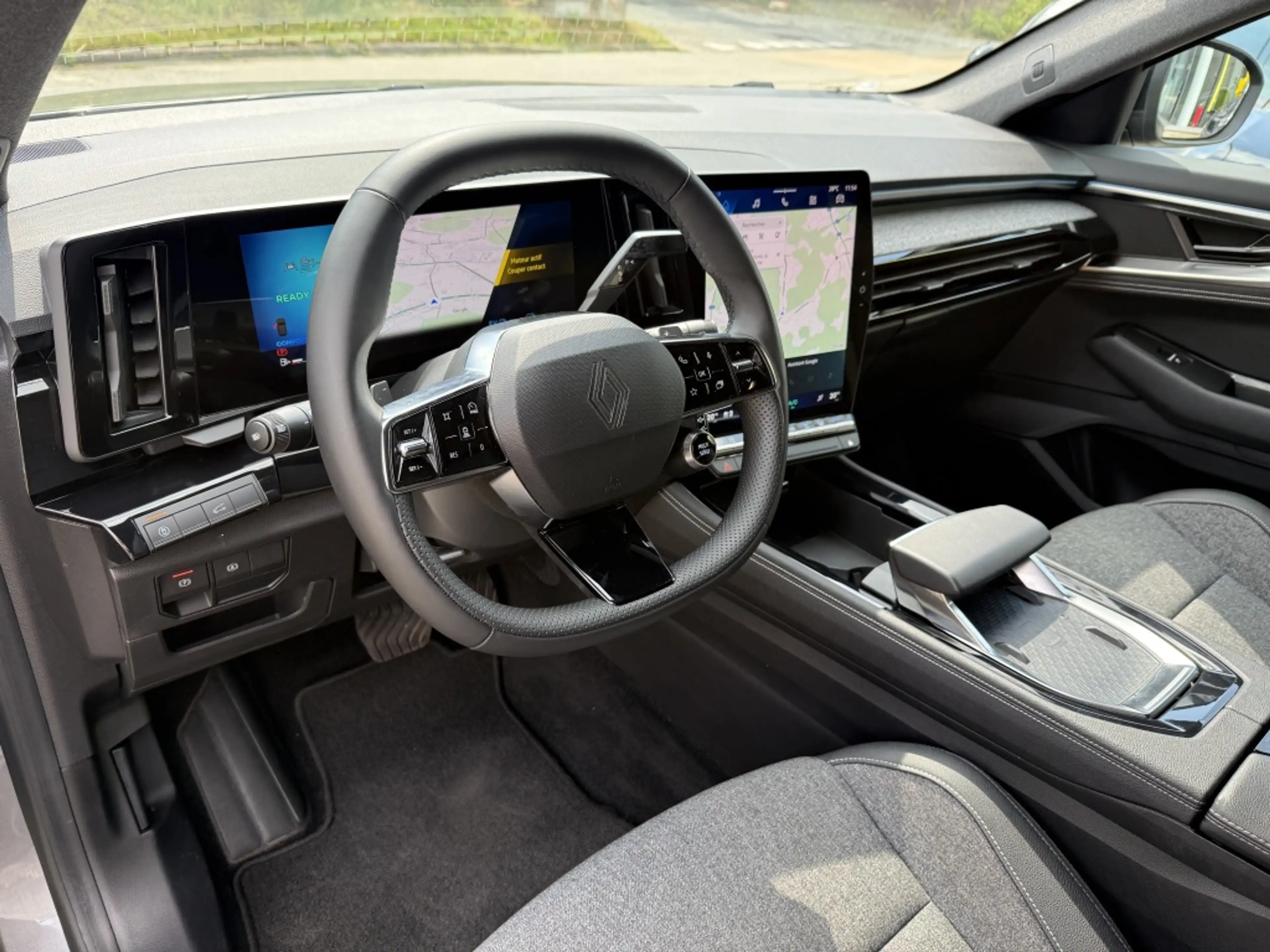 Renault Austral Techno E-Tech 200 Hybrid — photo 14