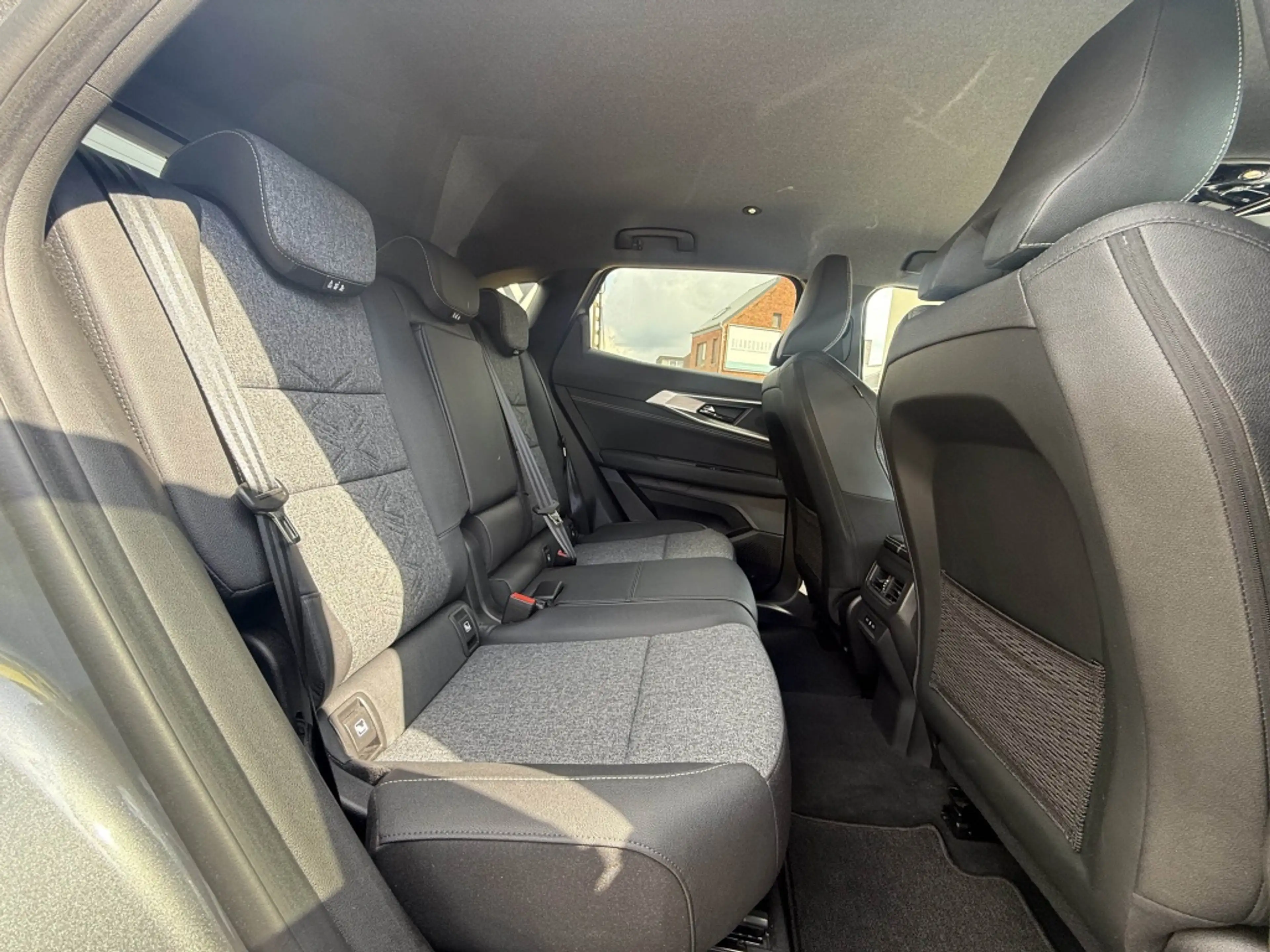 Renault Austral Techno E-Tech 200 Hybrid — photo 8