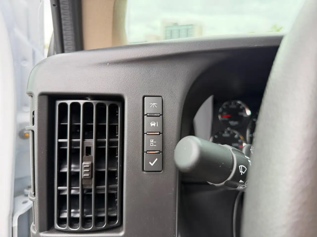 GMC Savana снимка GMC Savana