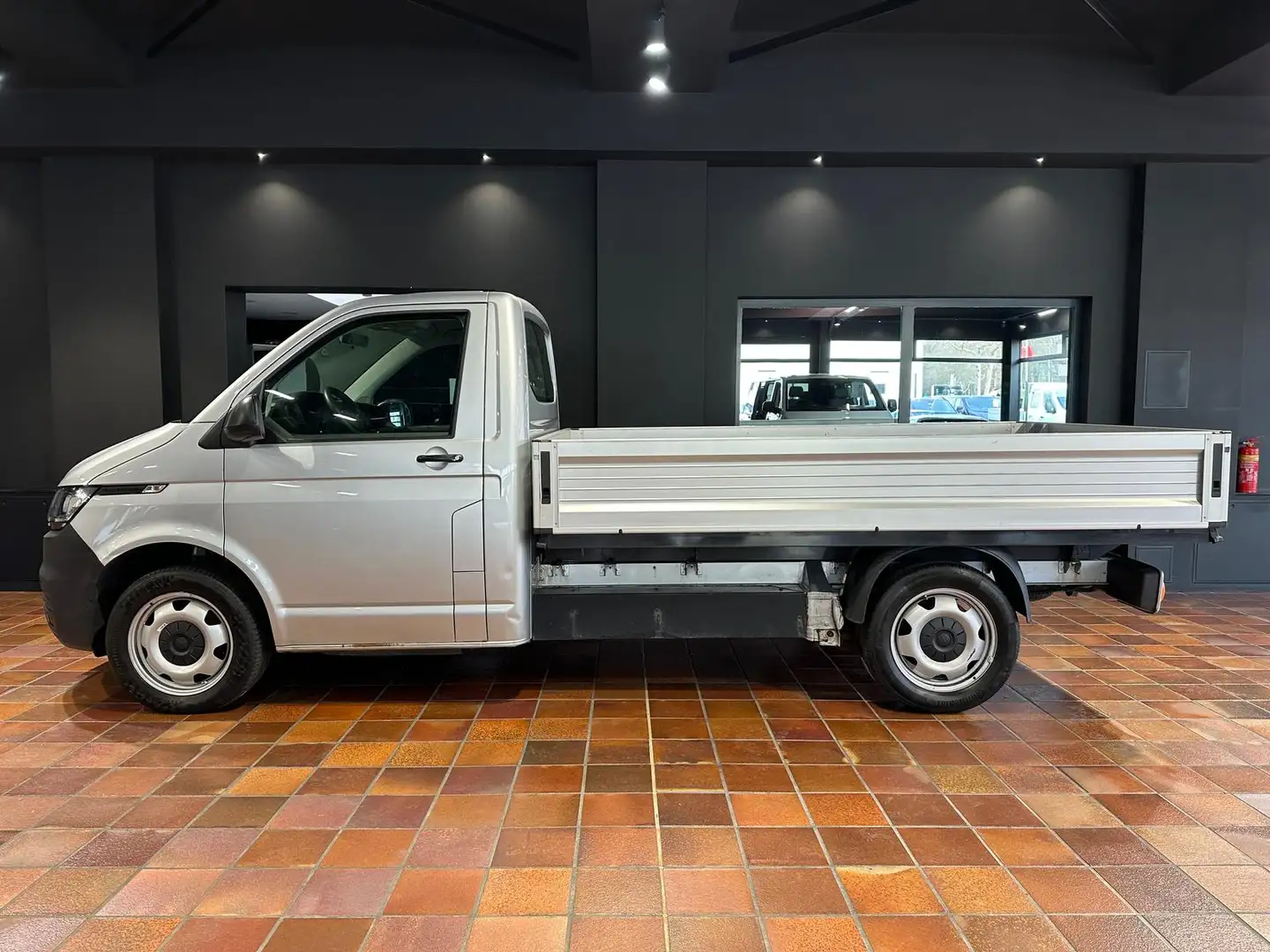 Volkswagen T6.1 Transporter T6.1 4MOTION DIFF-SPERRE PRITSCHE EINZELKABINE SCH Silber - 2