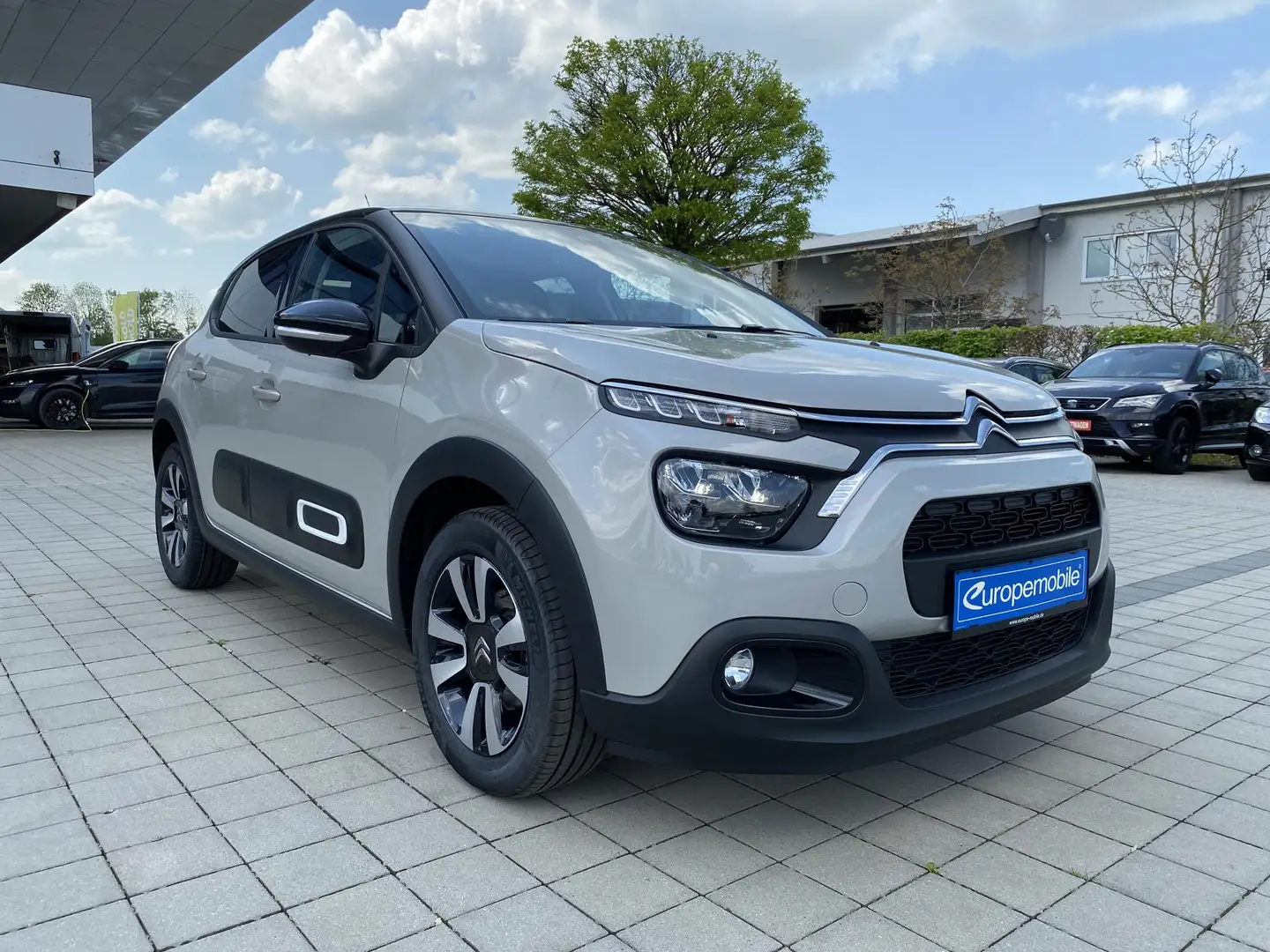 Citroen C3 C-Series 1.2 PureTech 83|LED|CarPlay|GRA|PDC|16... Beige - 1