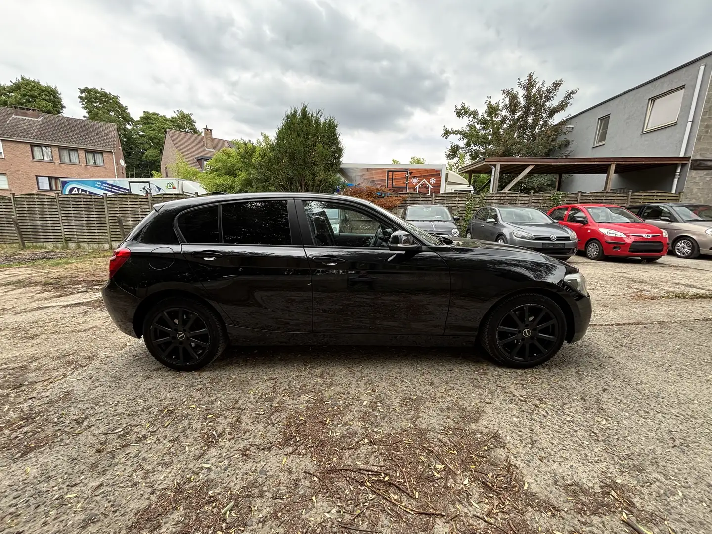 BMW 114 114i Noir - 1