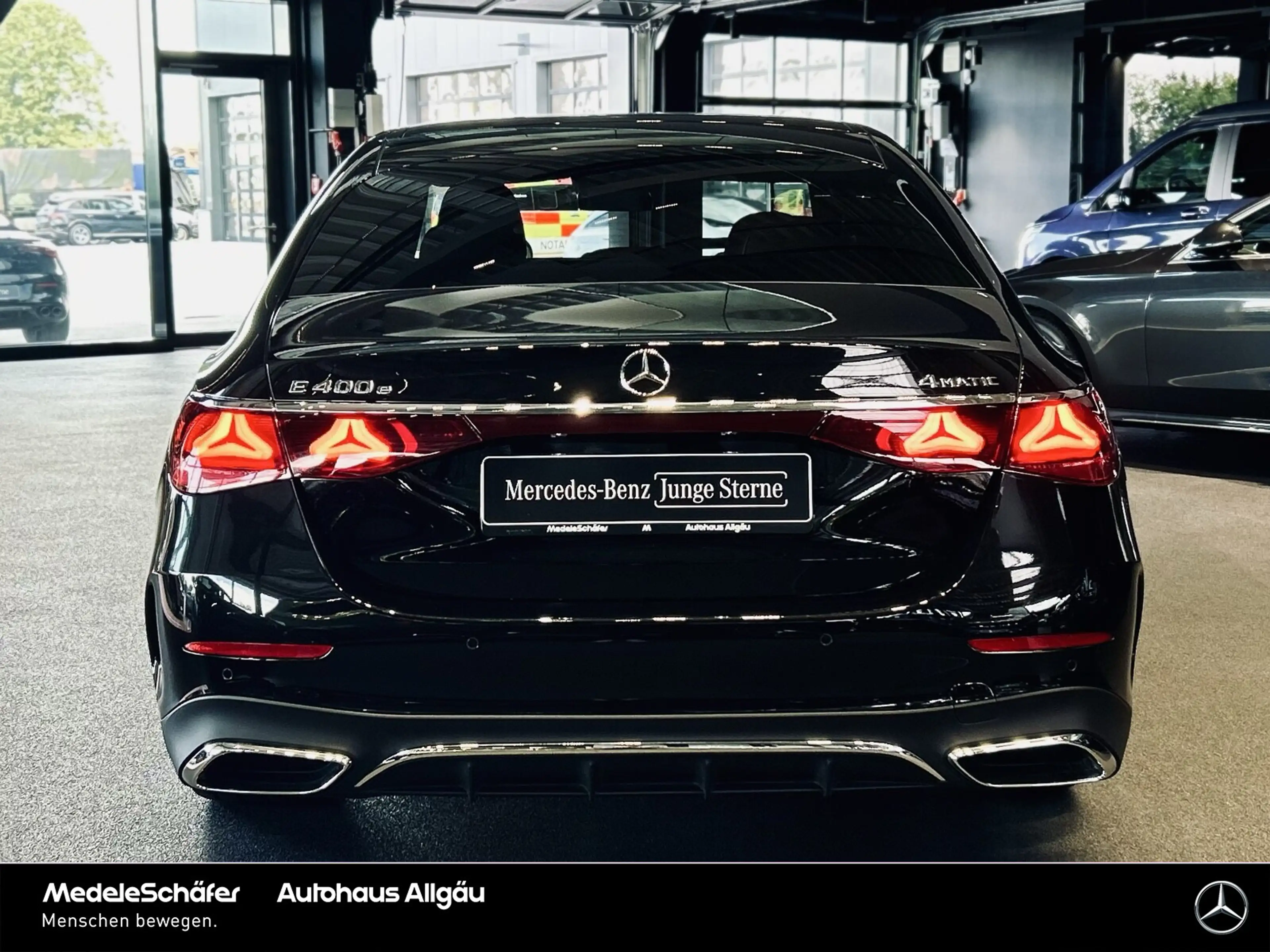 Mercedes-Benz E 400 E 400 e 4M AMG 20" Fahr-Assi LEDER AHK 360° NP95 — photo 11