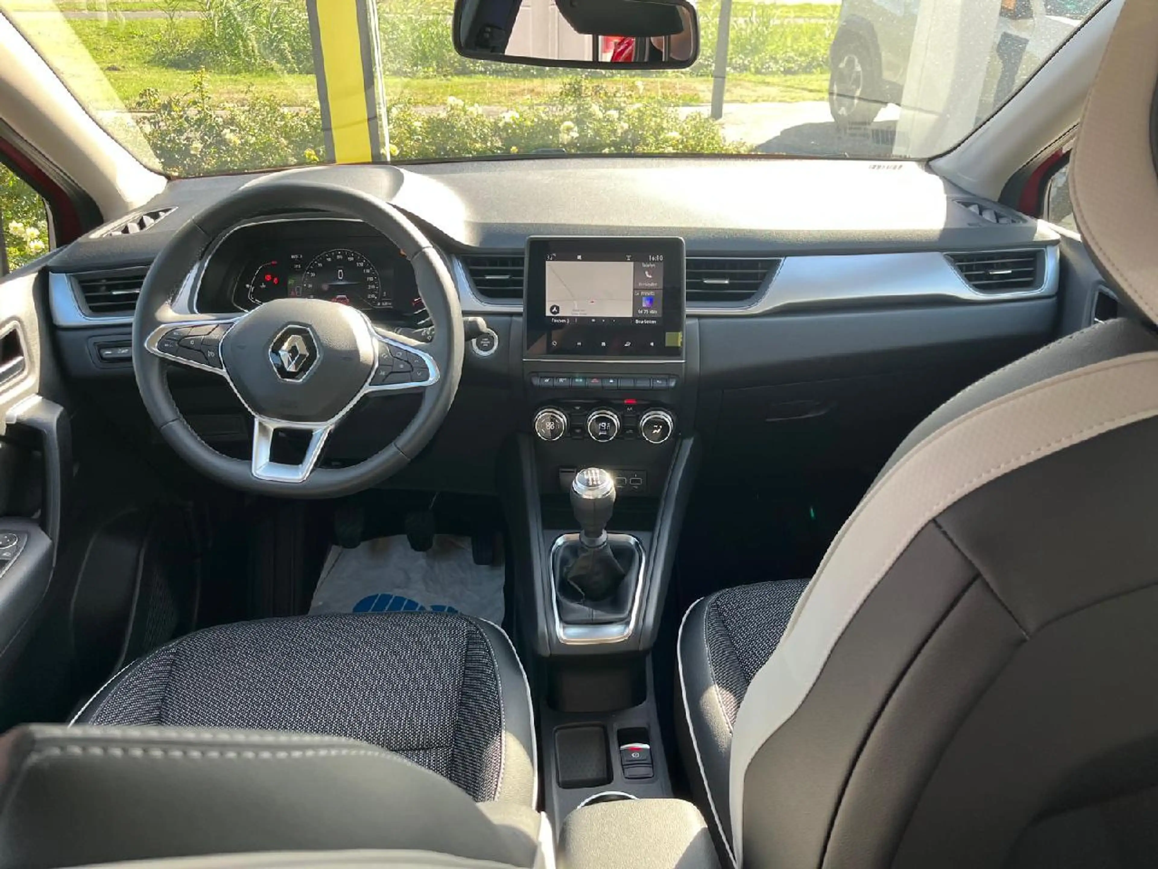 Renault Captur Captur 1.0 TCe 90 Intens — photo 12