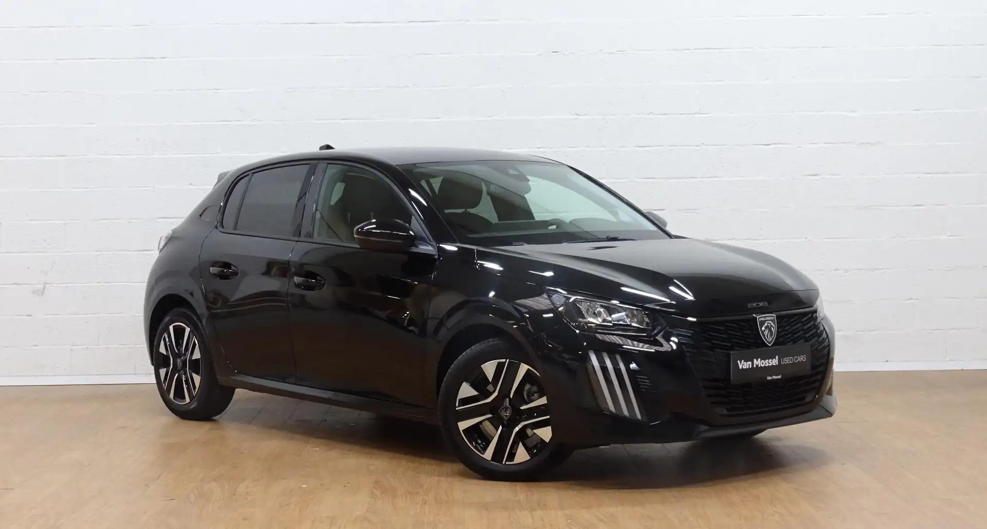 Peugeot 208 1.2T Allure automaat Zwart - 2