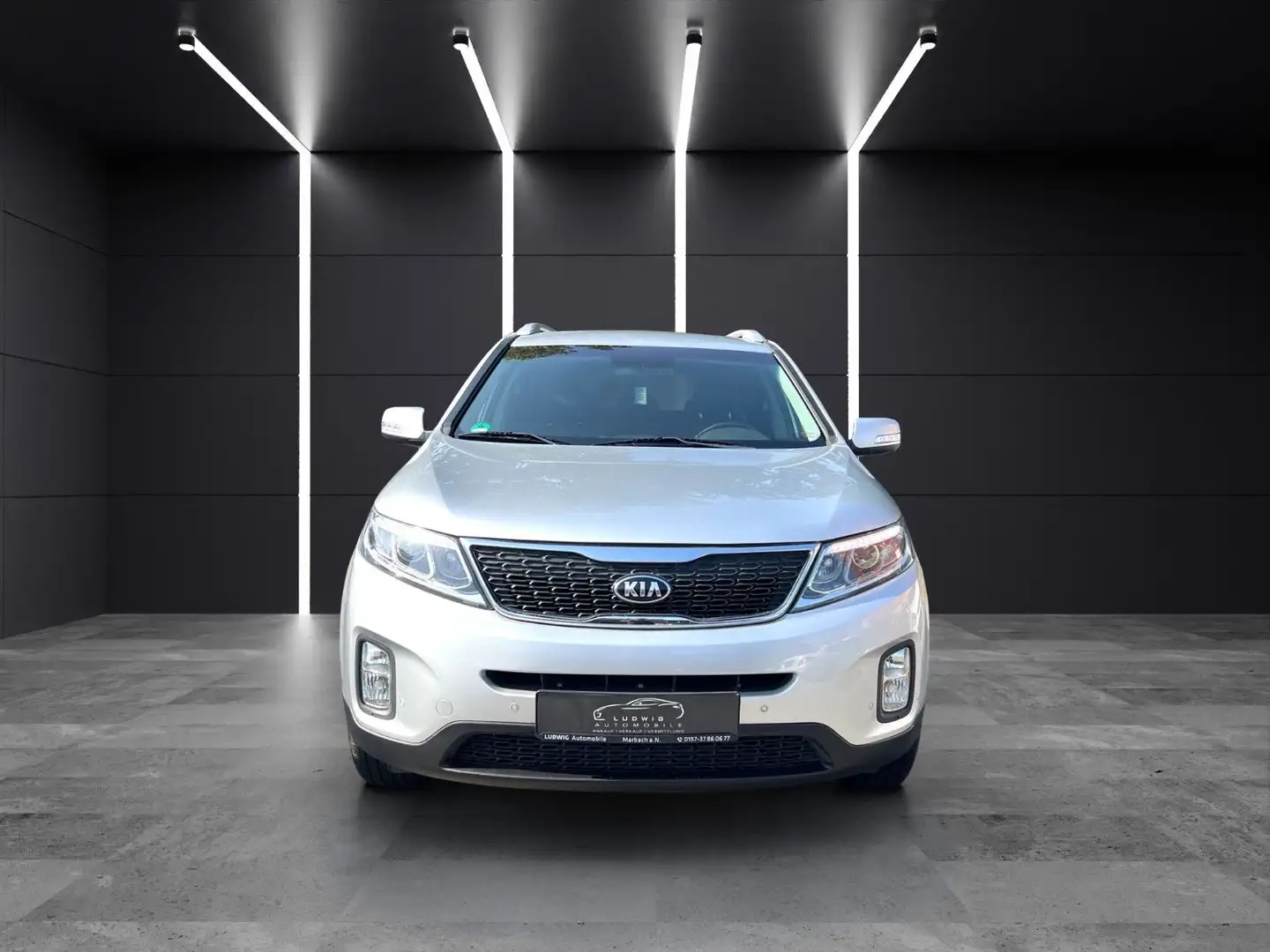 Kia Sorento Vision 4WD/AUTOMATIK/AHK/CAM/4X4 Argent - 2