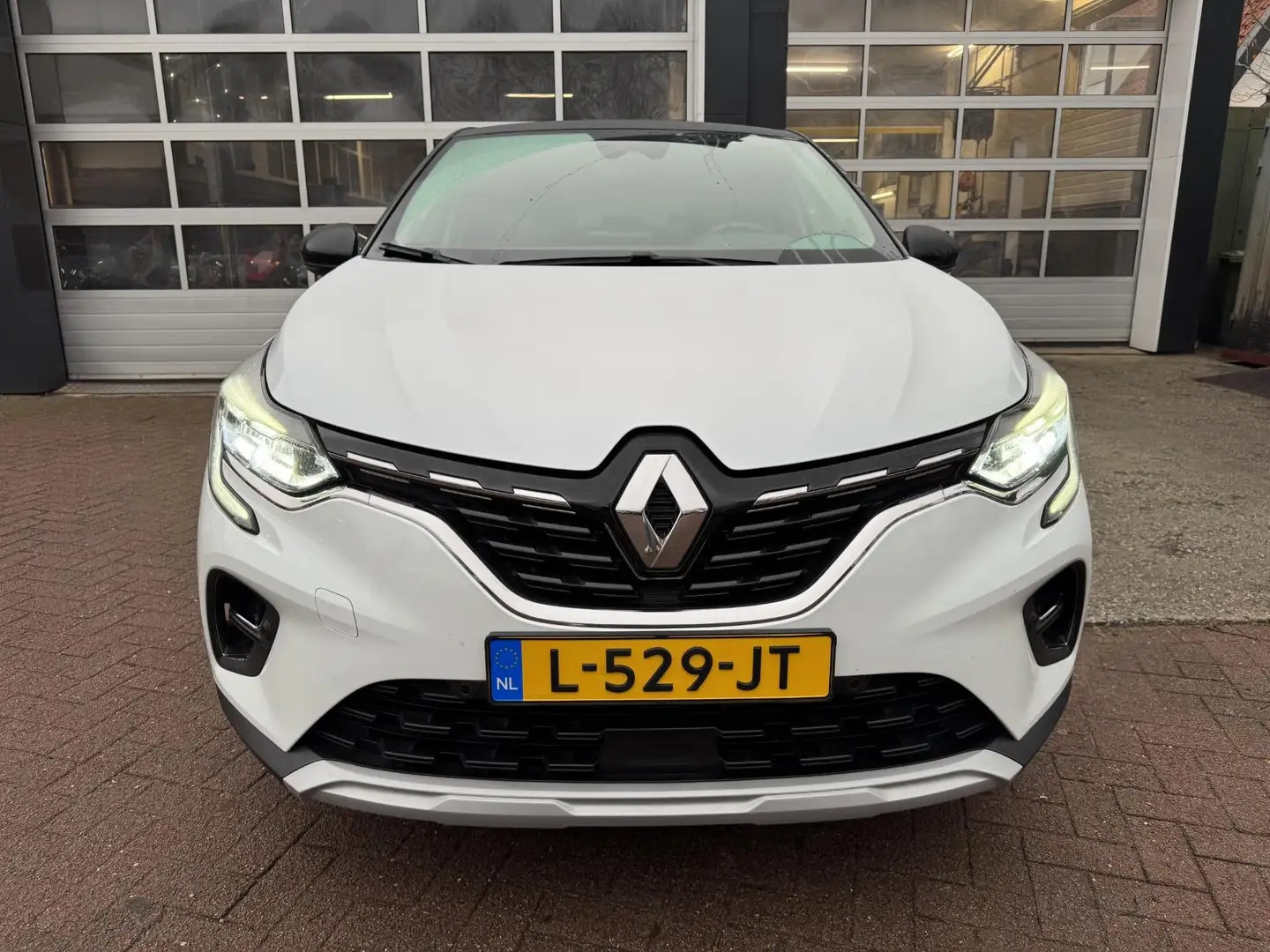 Renault Captur 1.3 TCe 130 Edition One Weiß - 2
