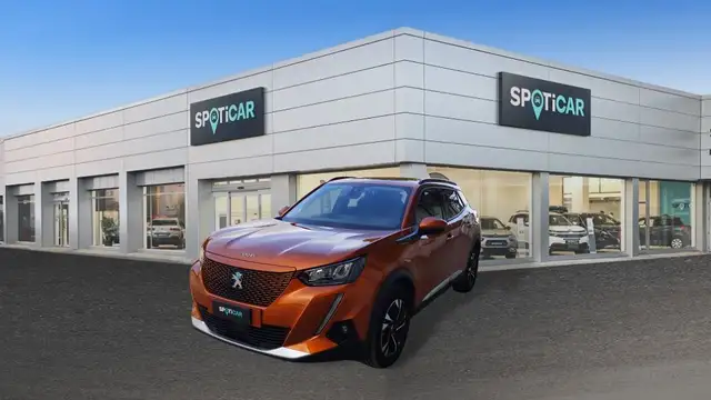 Peugeot 2008 motore elettrico 136 CV Allure Pack