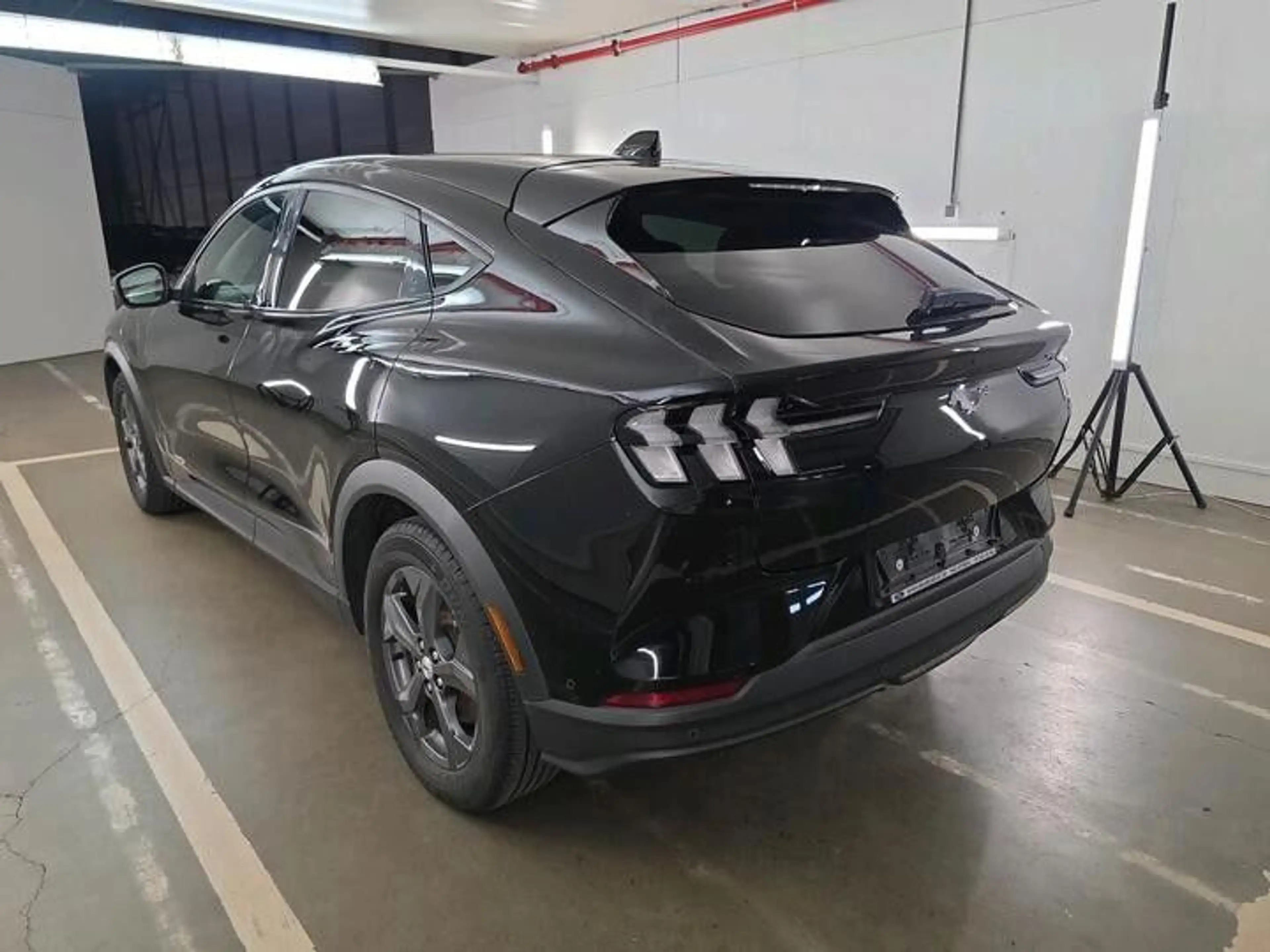 Ford Mustang Mach-E Basis*LEDER-Sport*LED*Netto-17500 — photo 3