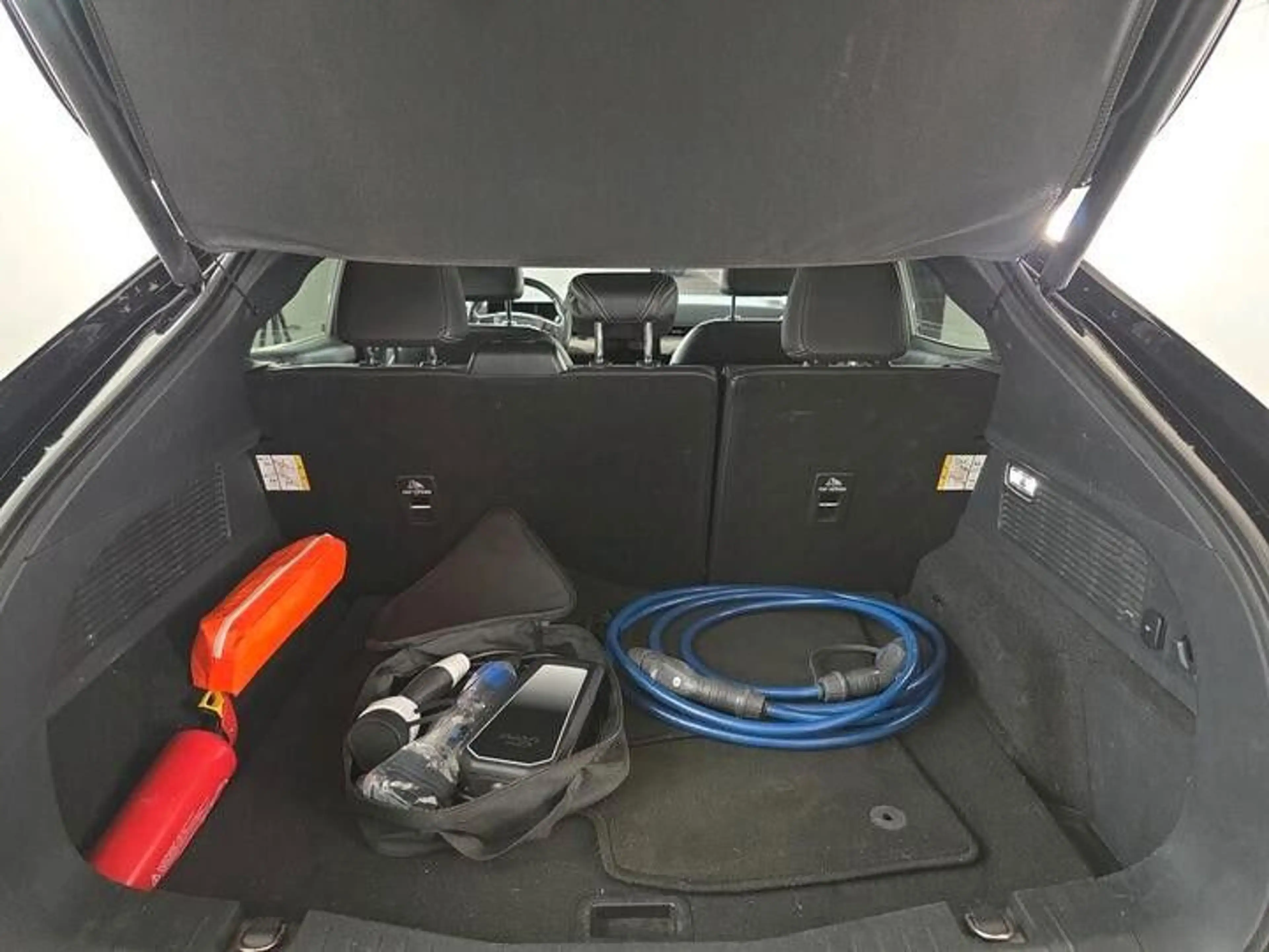 Ford Mustang Mach-E Basis*LEDER-Sport*LED*Netto-17500 — photo 5