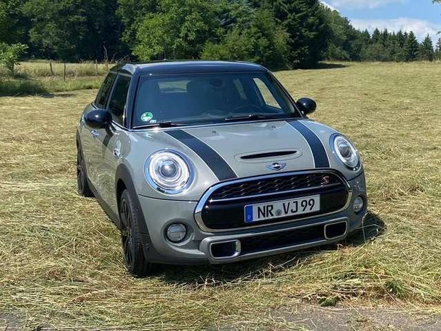 Imagine MINI Cooper SD Mini Cooper SD