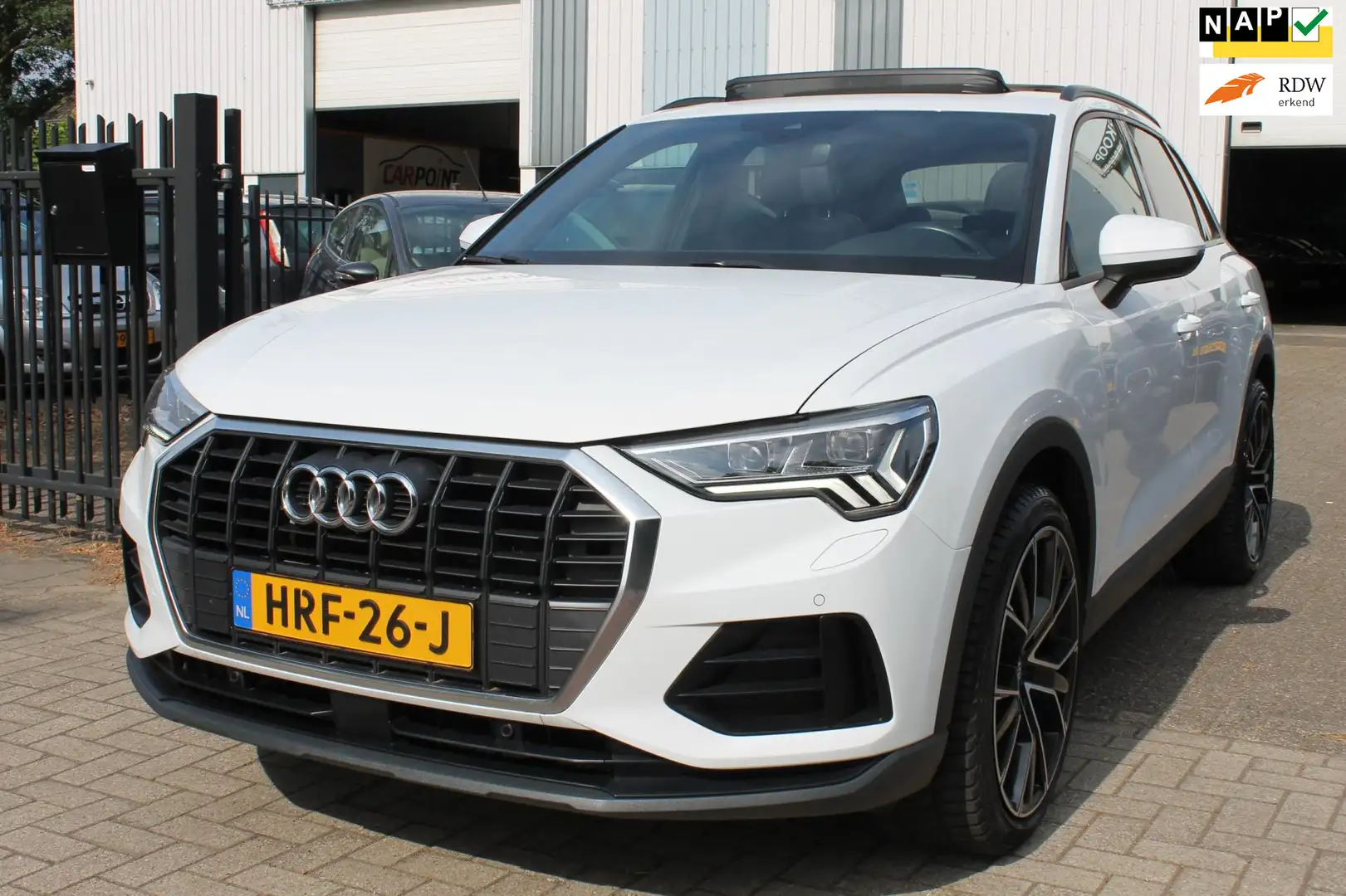 Audi Q3 35 TFSI S Line 150 pk Pano Virtual LED Trekhaak Blanc - 1