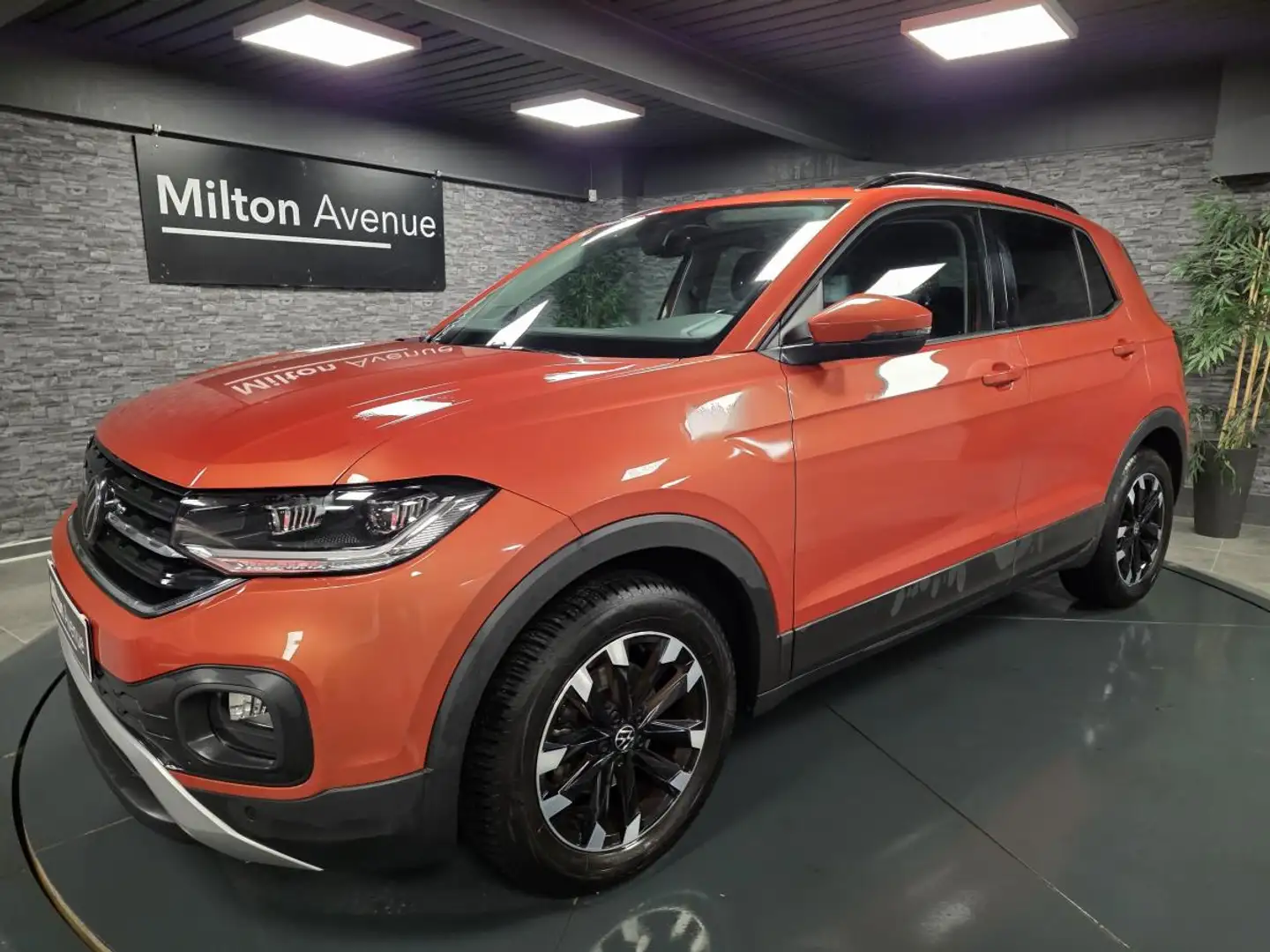 Volkswagen T-Cross T-Cross 1.0 TSI  110  Active Orange - 1