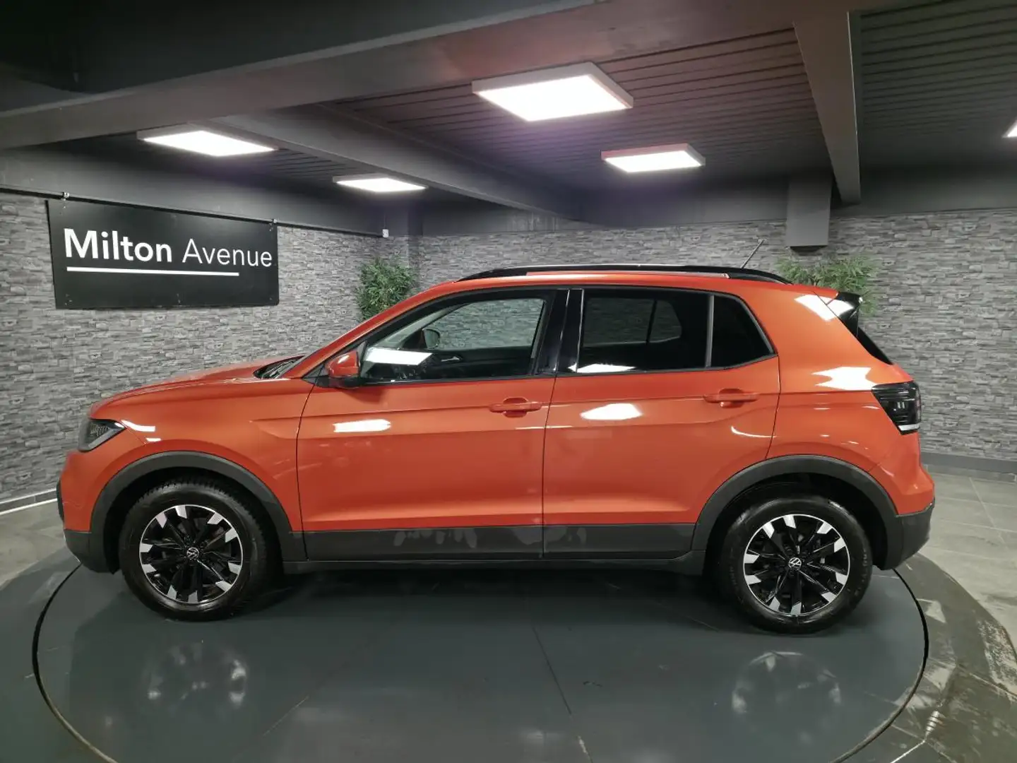 Volkswagen T-Cross T-Cross 1.0 TSI  110  Active Orange - 2