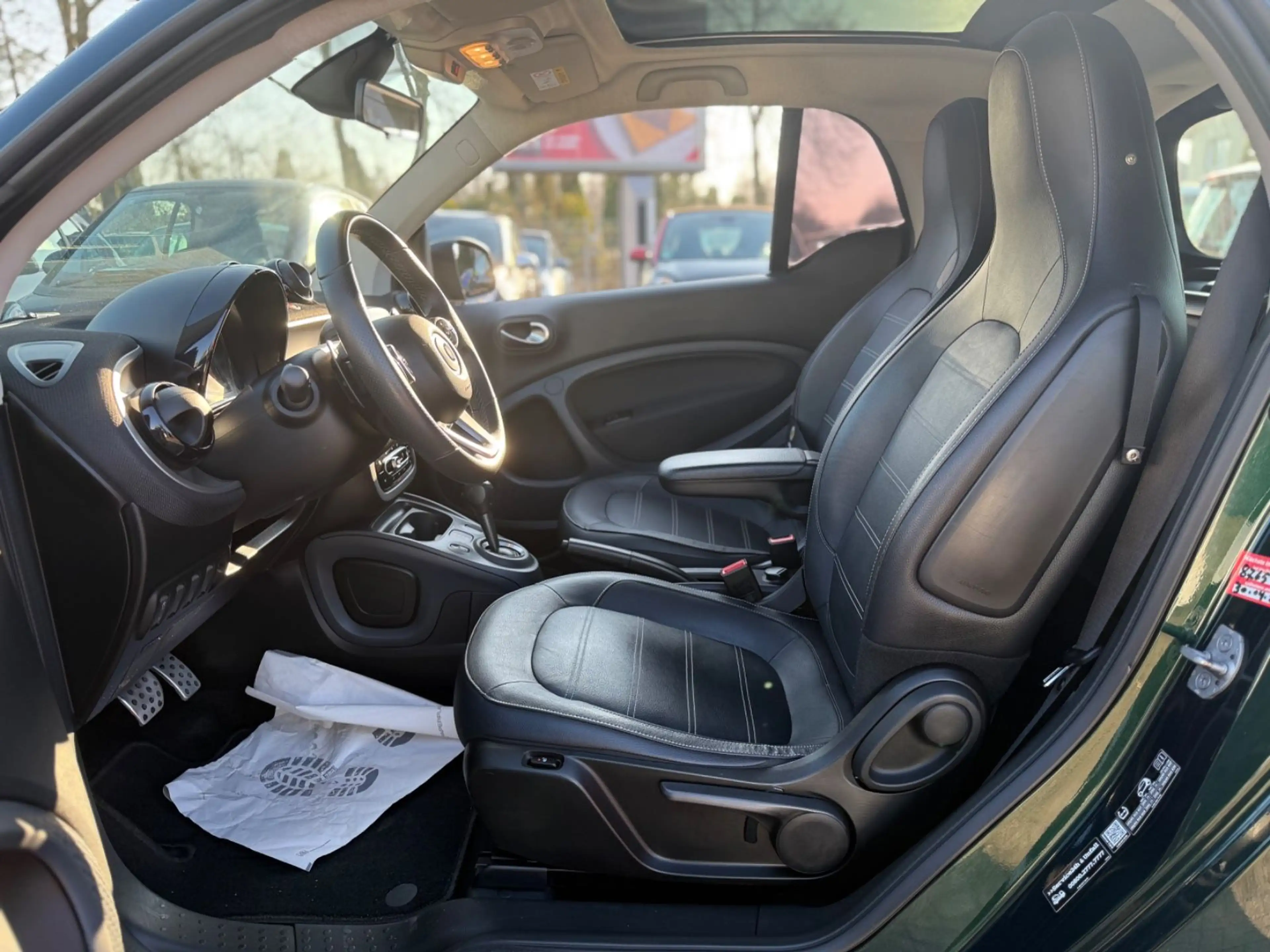 smart forTwo PRIME*SPORTPAKET*BRITISHGREEN*PANO*90PS — photo 38