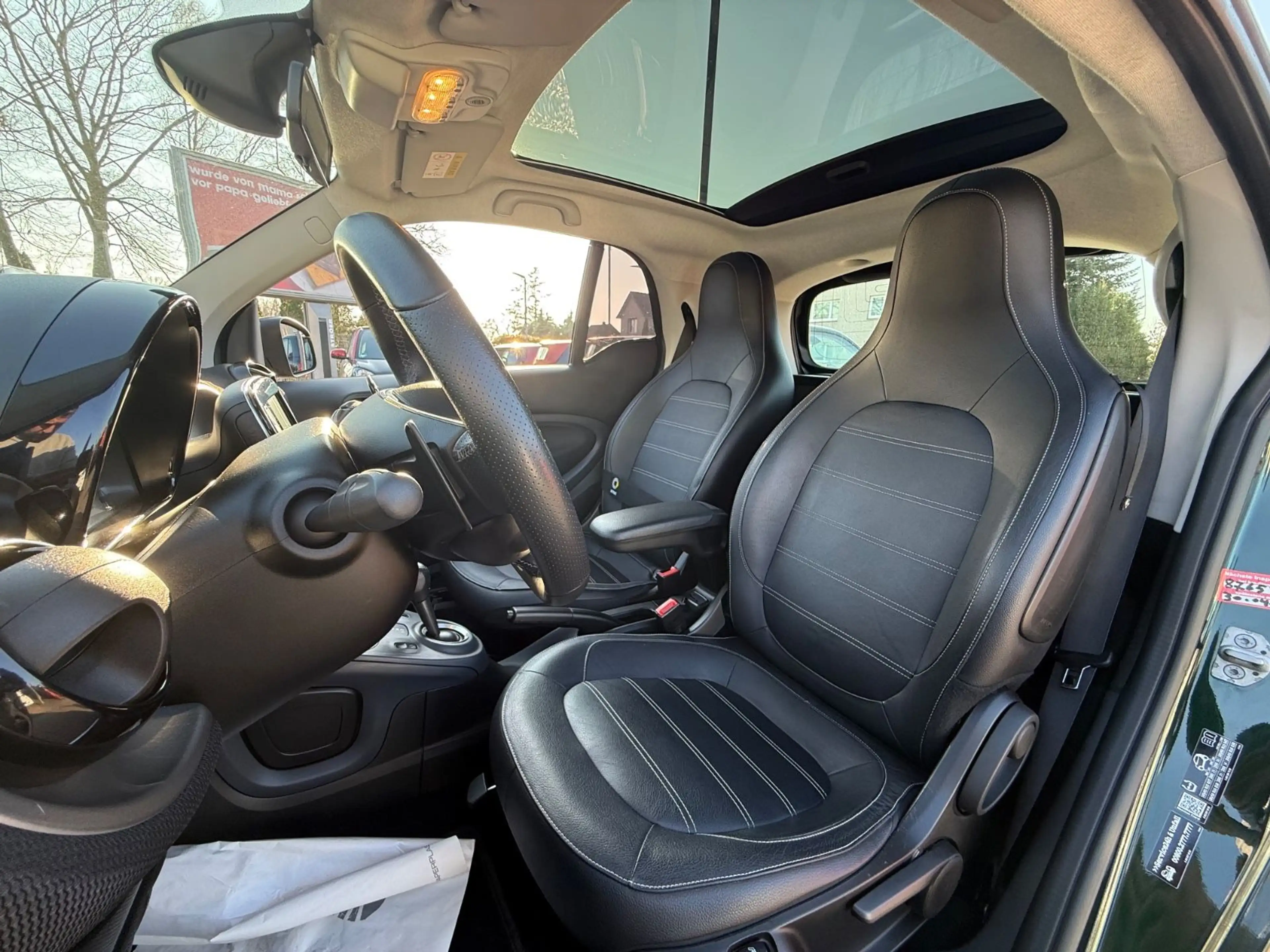 smart forTwo PRIME*SPORTPAKET*BRITISHGREEN*PANO*90PS — photo 31