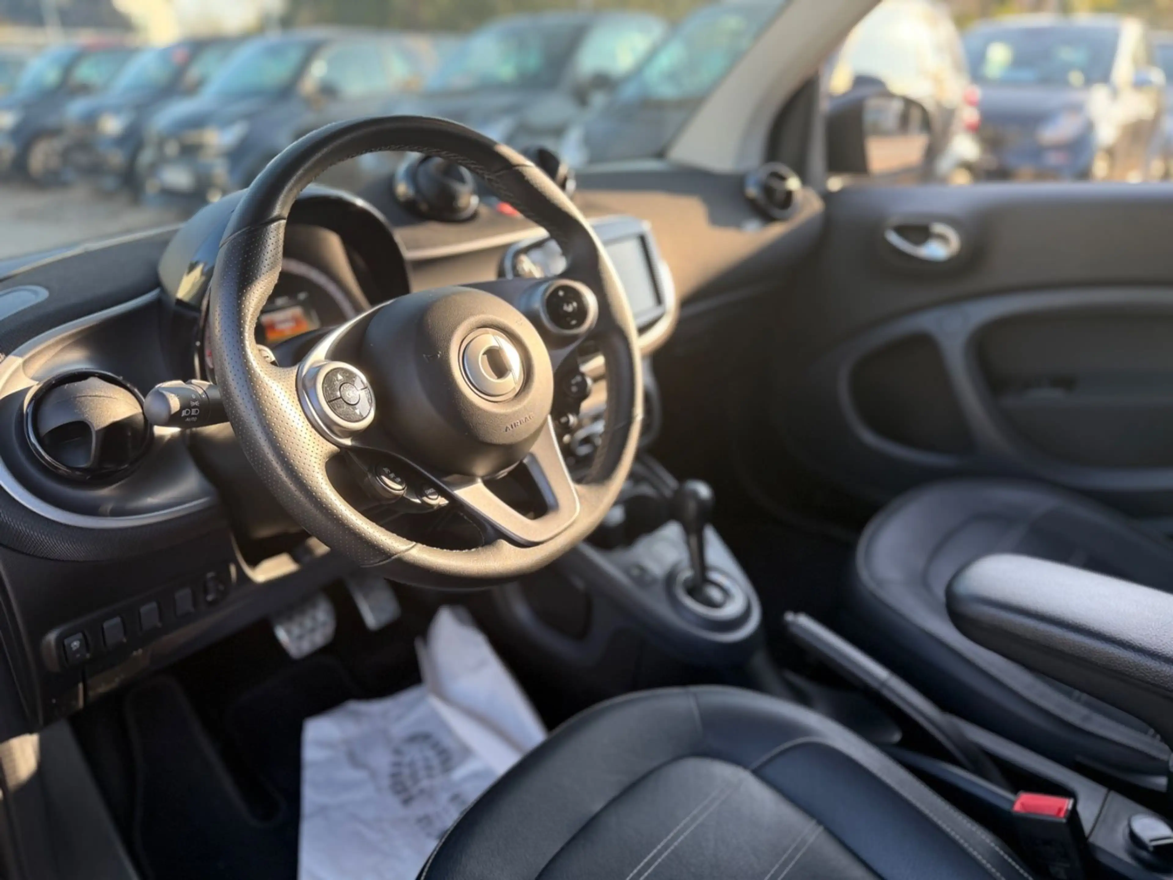 smart forTwo PRIME*SPORTPAKET*BRITISHGREEN*PANO*90PS — photo 37