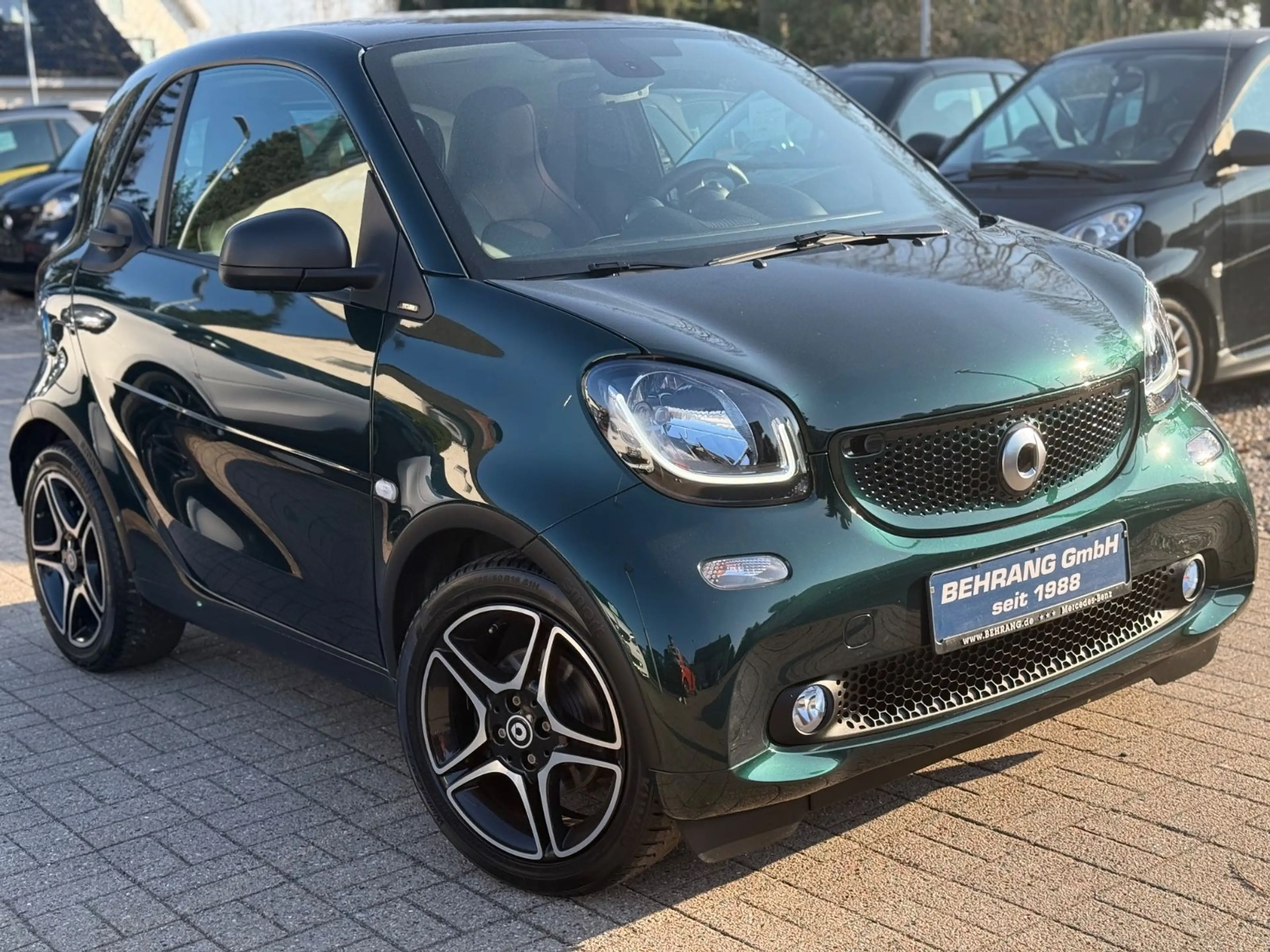 smart forTwo PRIME*SPORTPAKET*BRITISHGREEN*PANO*90PS — photo 3