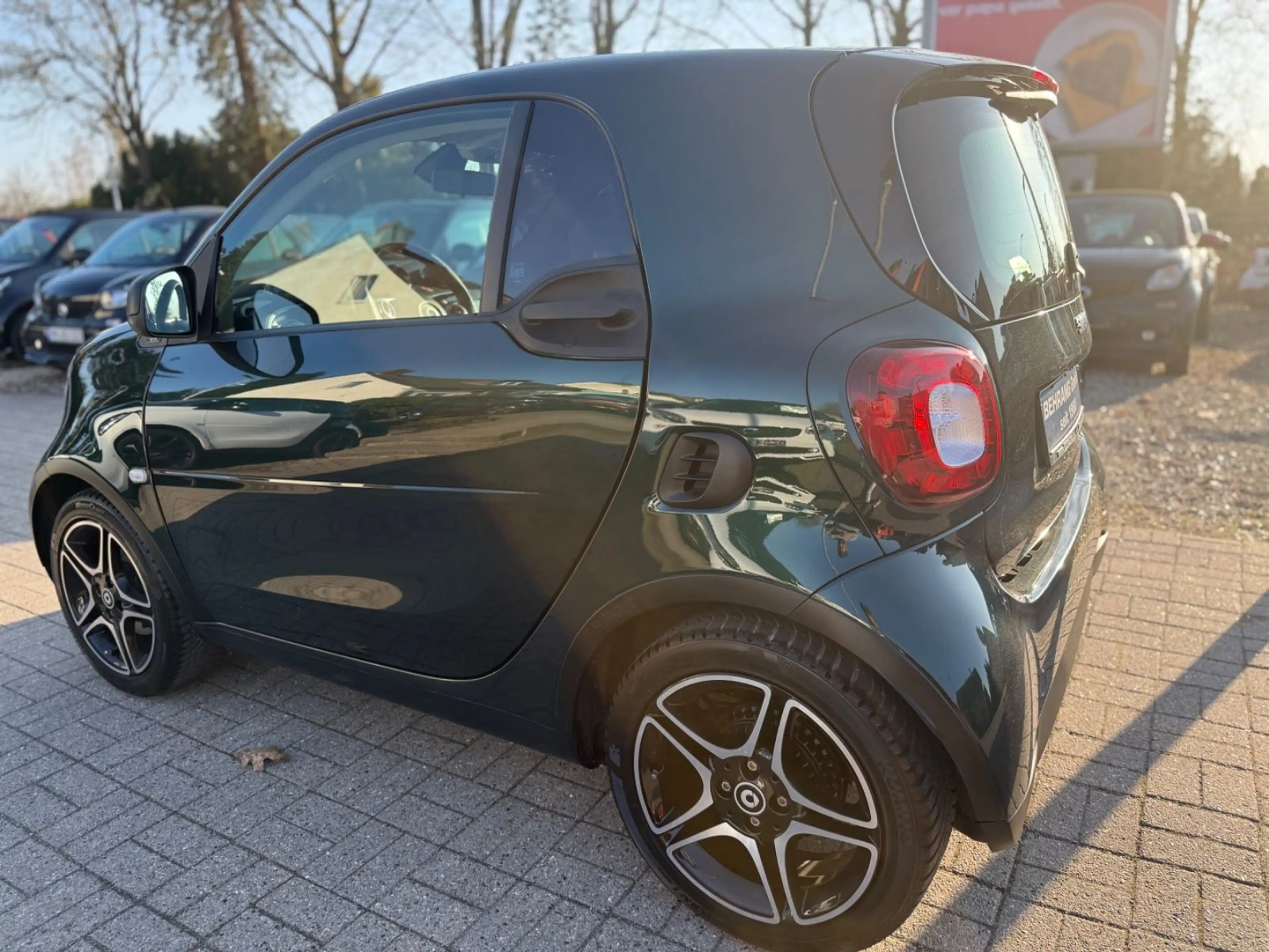 smart forTwo PRIME*SPORTPAKET*BRITISHGREEN*PANO*90PS — photo 6