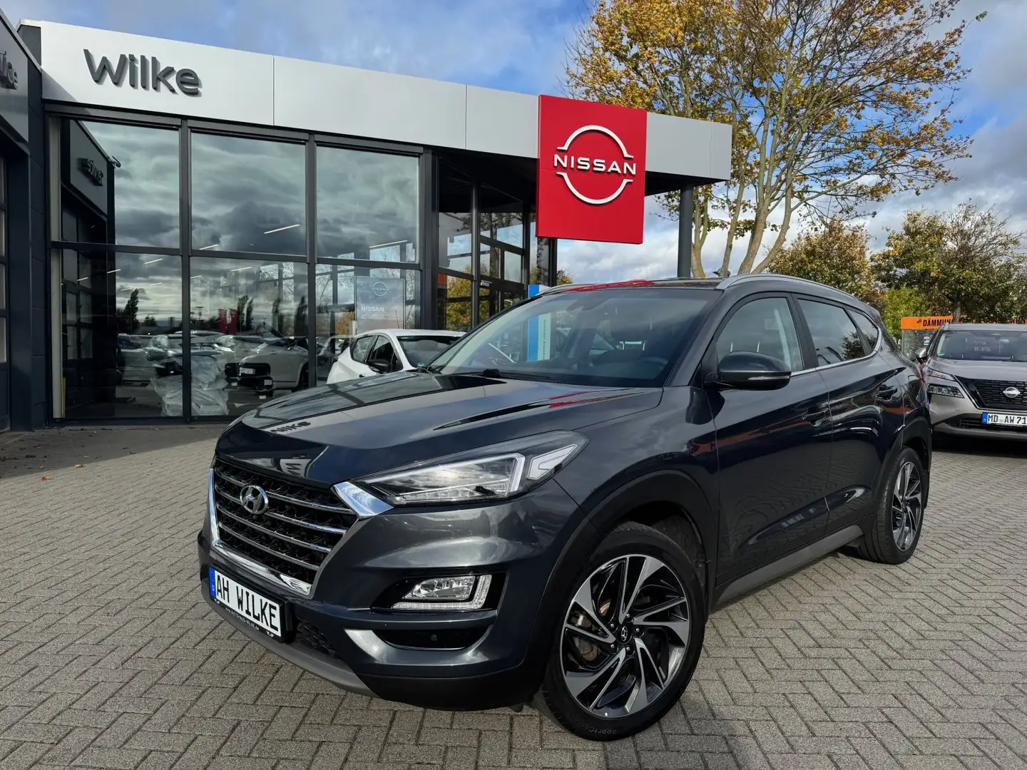 Hyundai TUCSON 1.6 T-GDI Premium AT/LED/NAVI/KAMERA Grau - 1