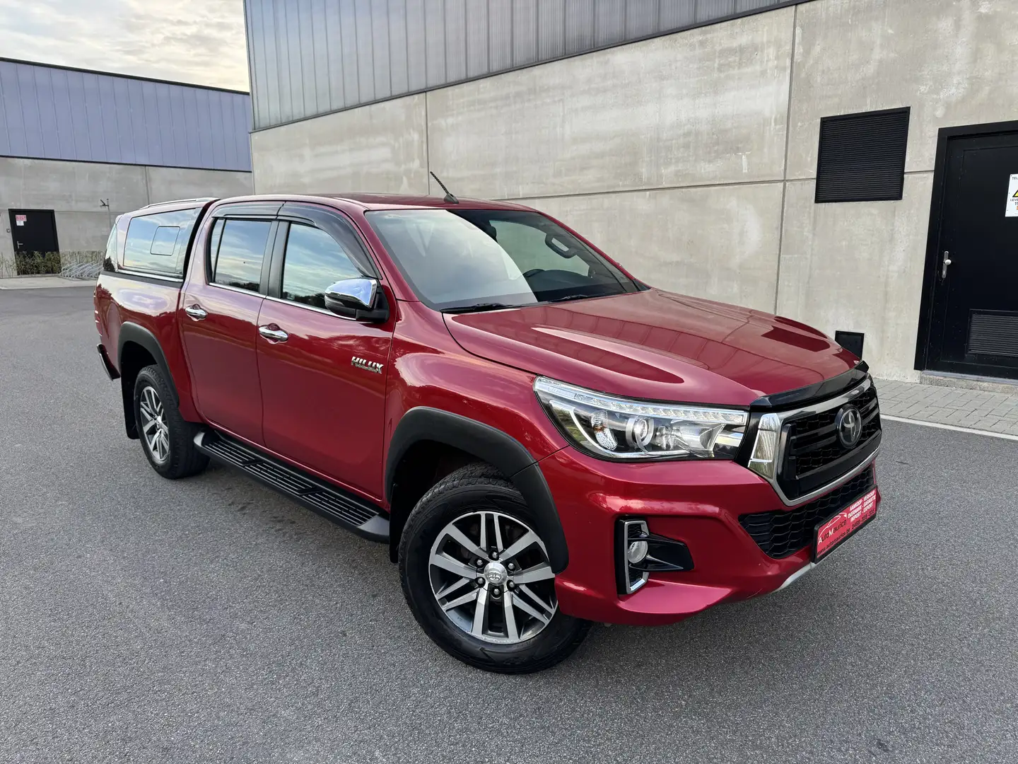 Toyota Hilux 2.4D-4D Automatic 4x4 Double Cab / Only Export Rouge - 2