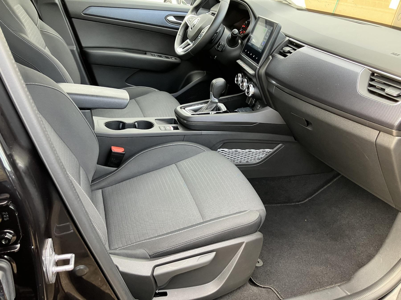 Renault Arkana 1.3 TCe 140 ZEN Automatik PDC*Navi*LED — photo 8